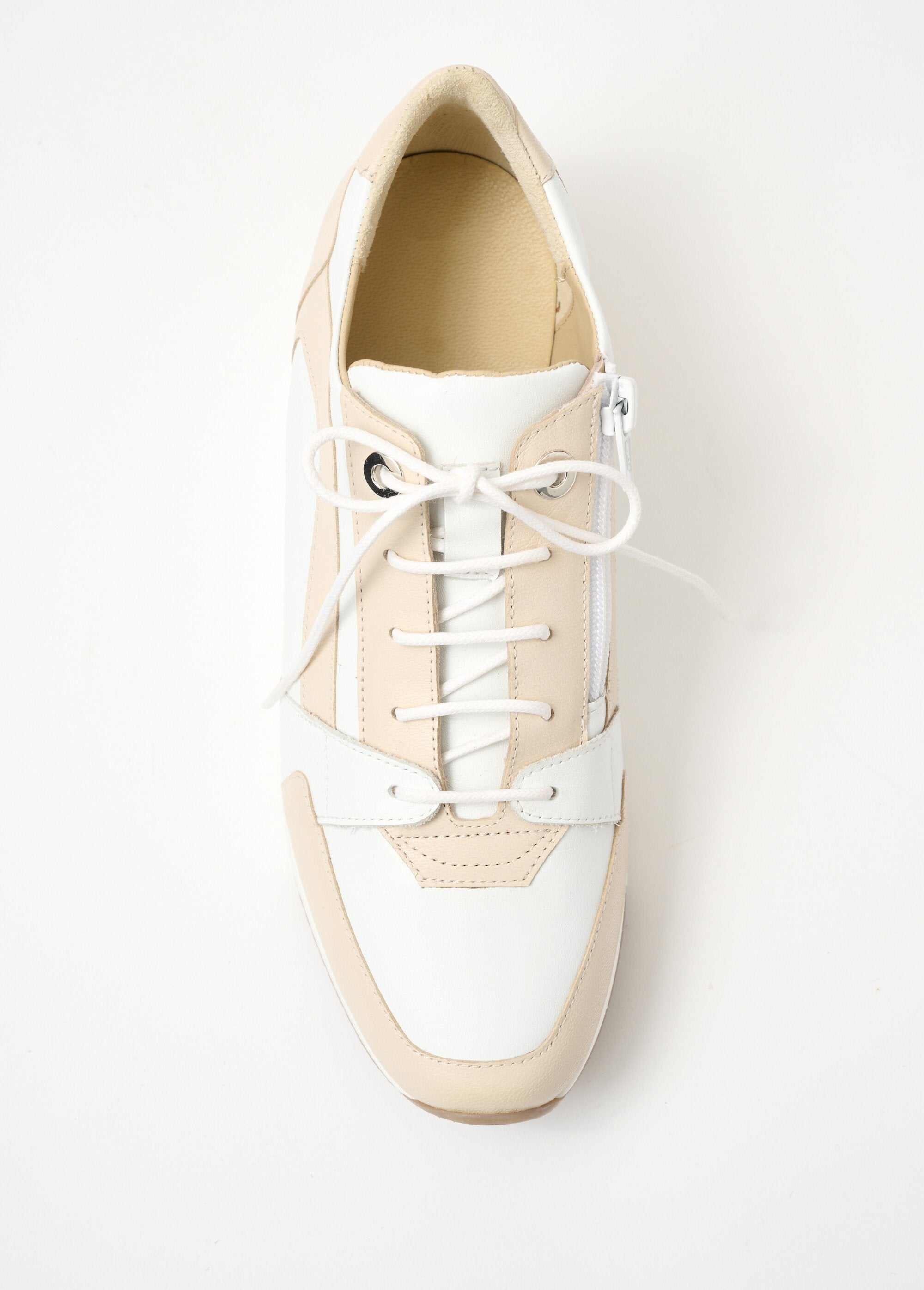 Two-tone_leather_comfort_width_sneakers_Beige_and_white_OV1_slim