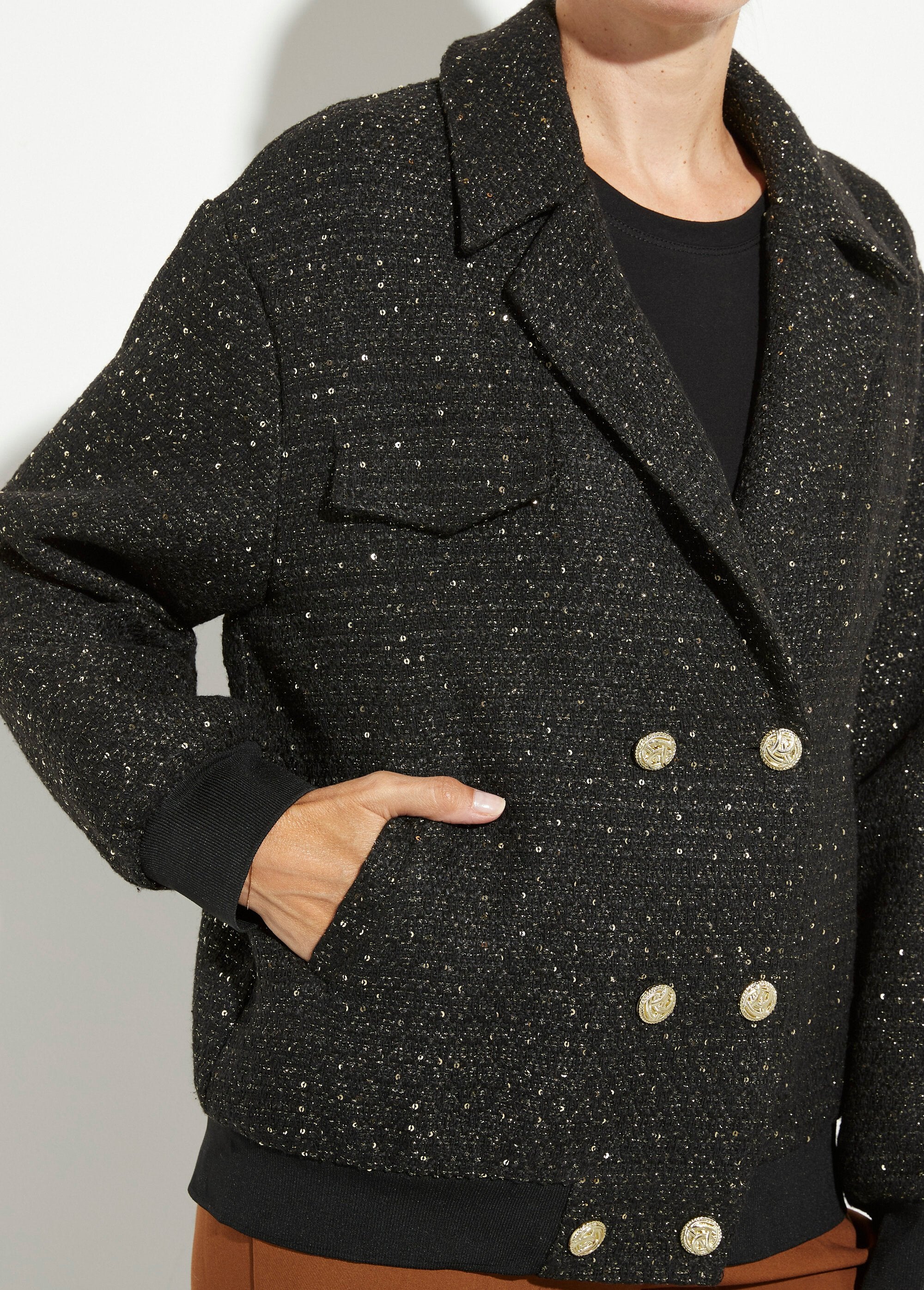 Tweed_teddy_jacket_with_stitching_details_Black_DE2_slim