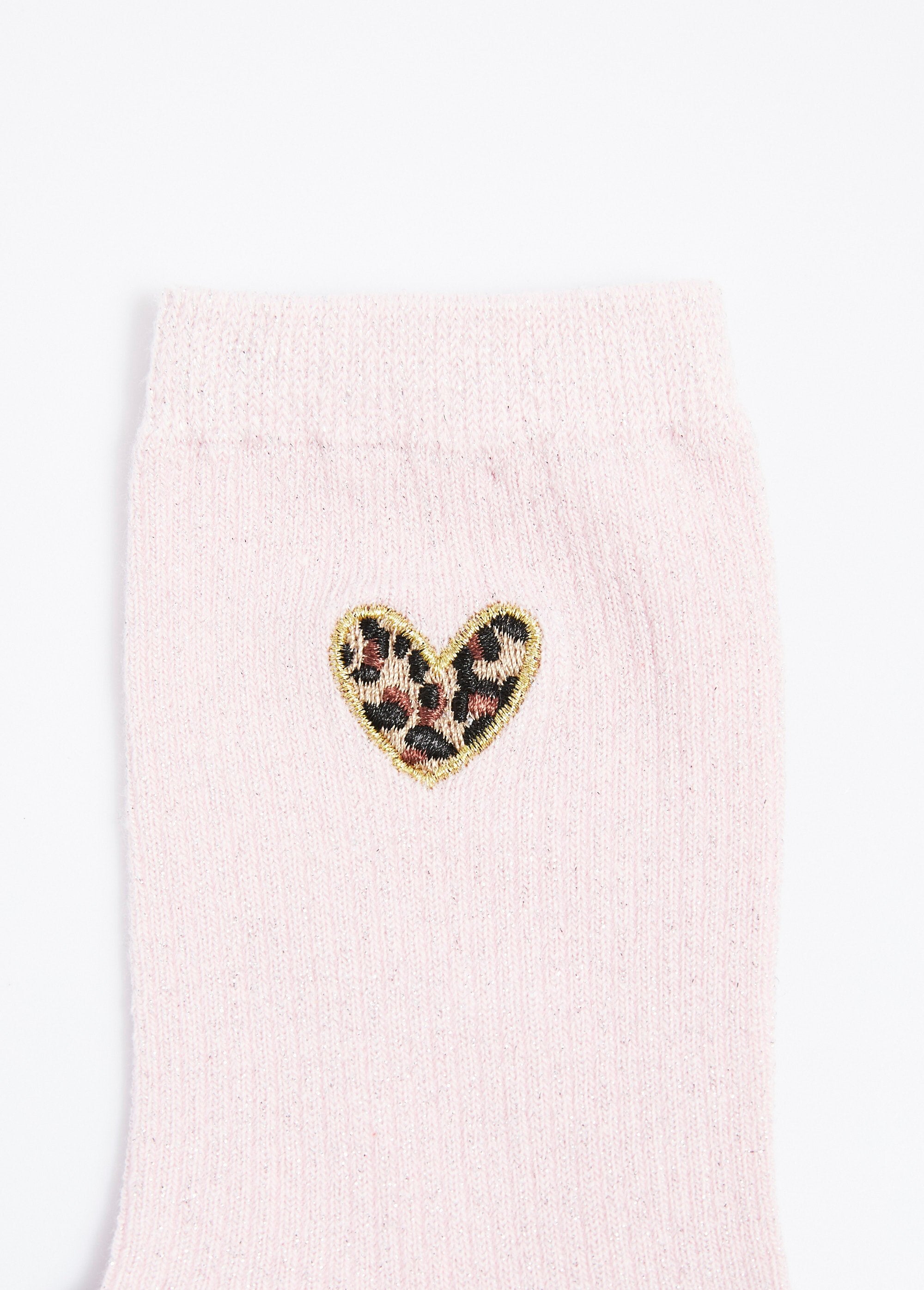Thin_ribbed_socks_with_leopard_heart_pattern_Pink_DE2_slim