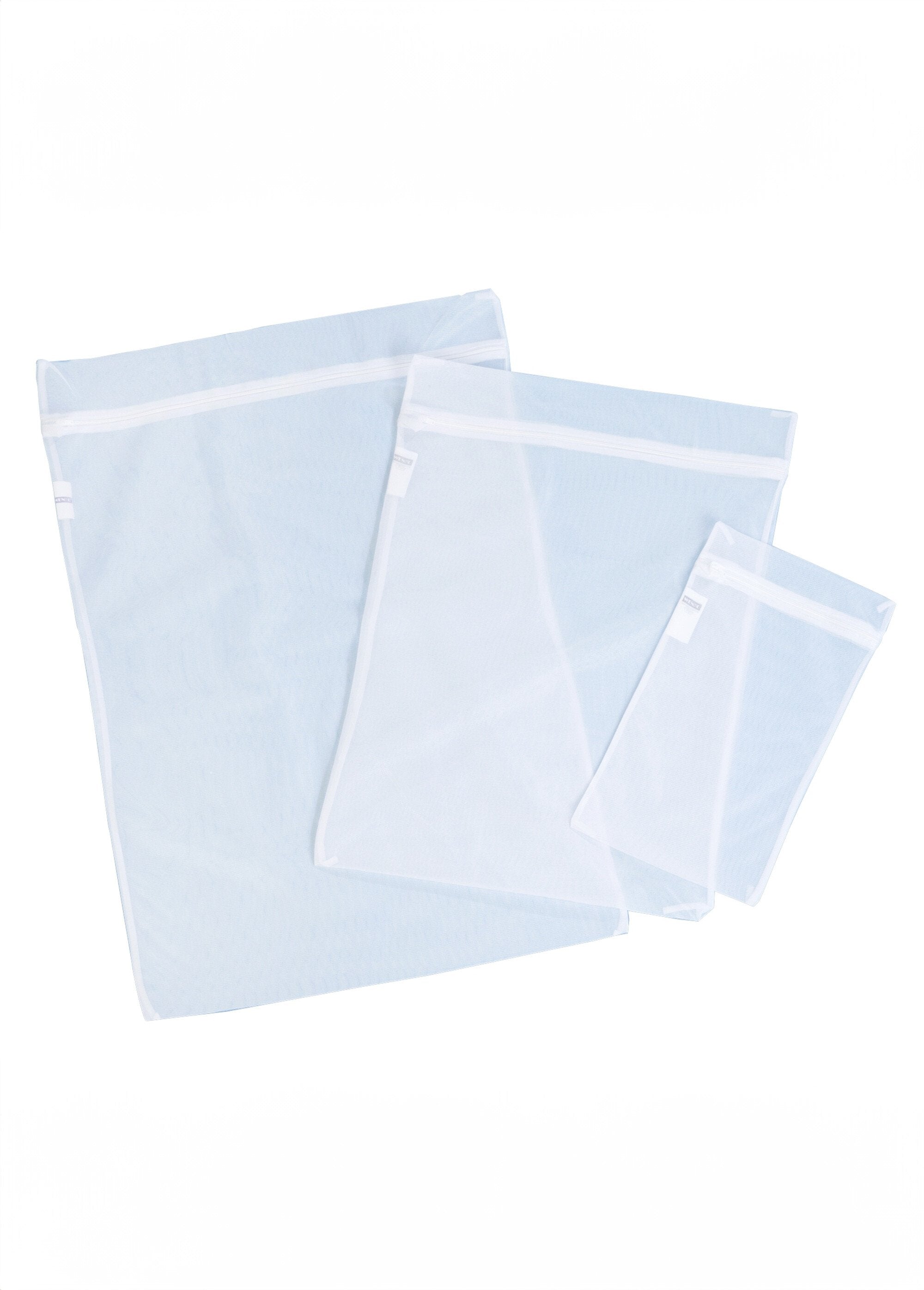 Zipped_laundry_net_-_set_of_3_White_and_pink_FA1_slim