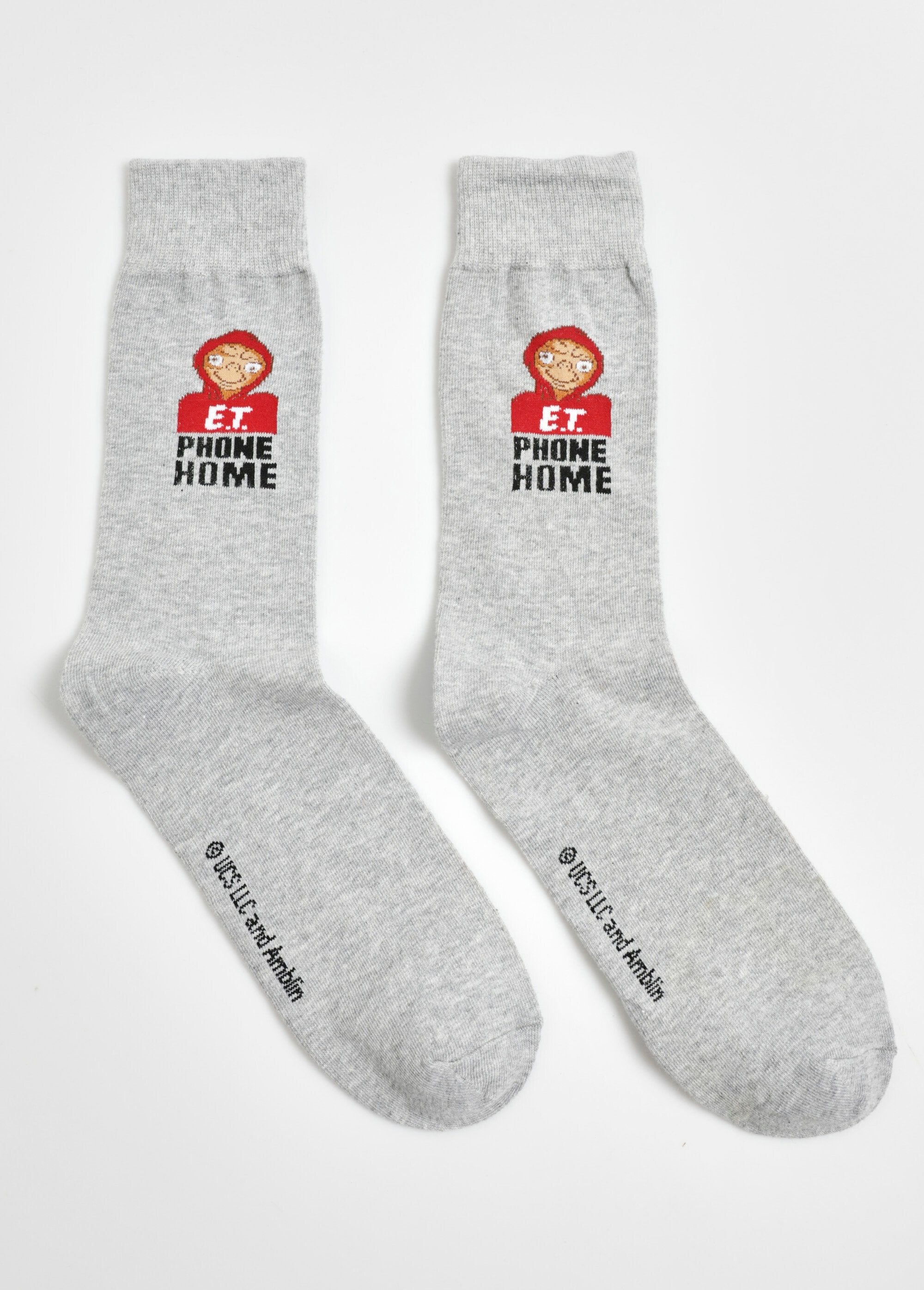 Pair_of_ET_license_socks_Light_gray_FA1_slim