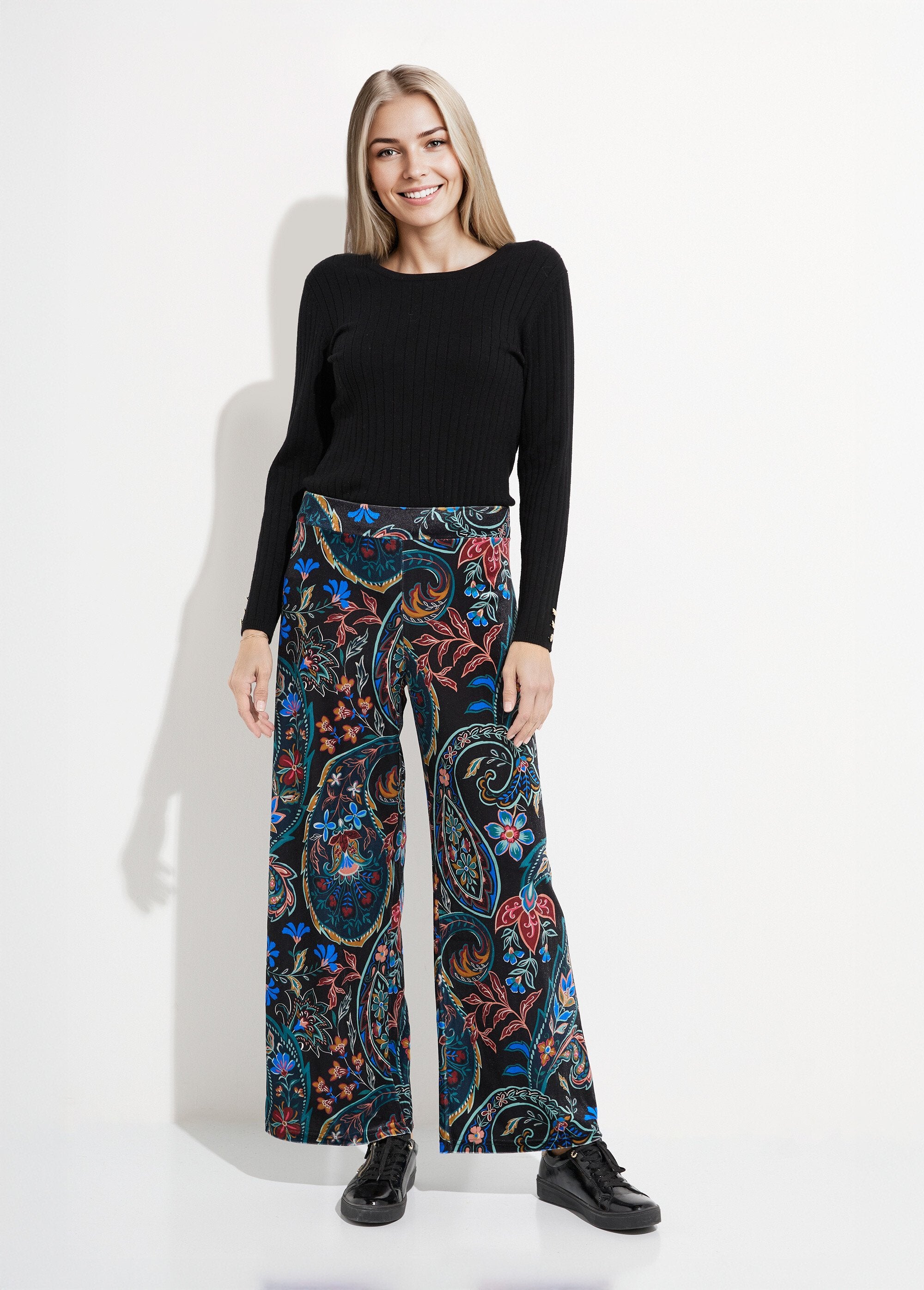 Velvet_pants_with_paisley_print_Black_prints_SF1_slim