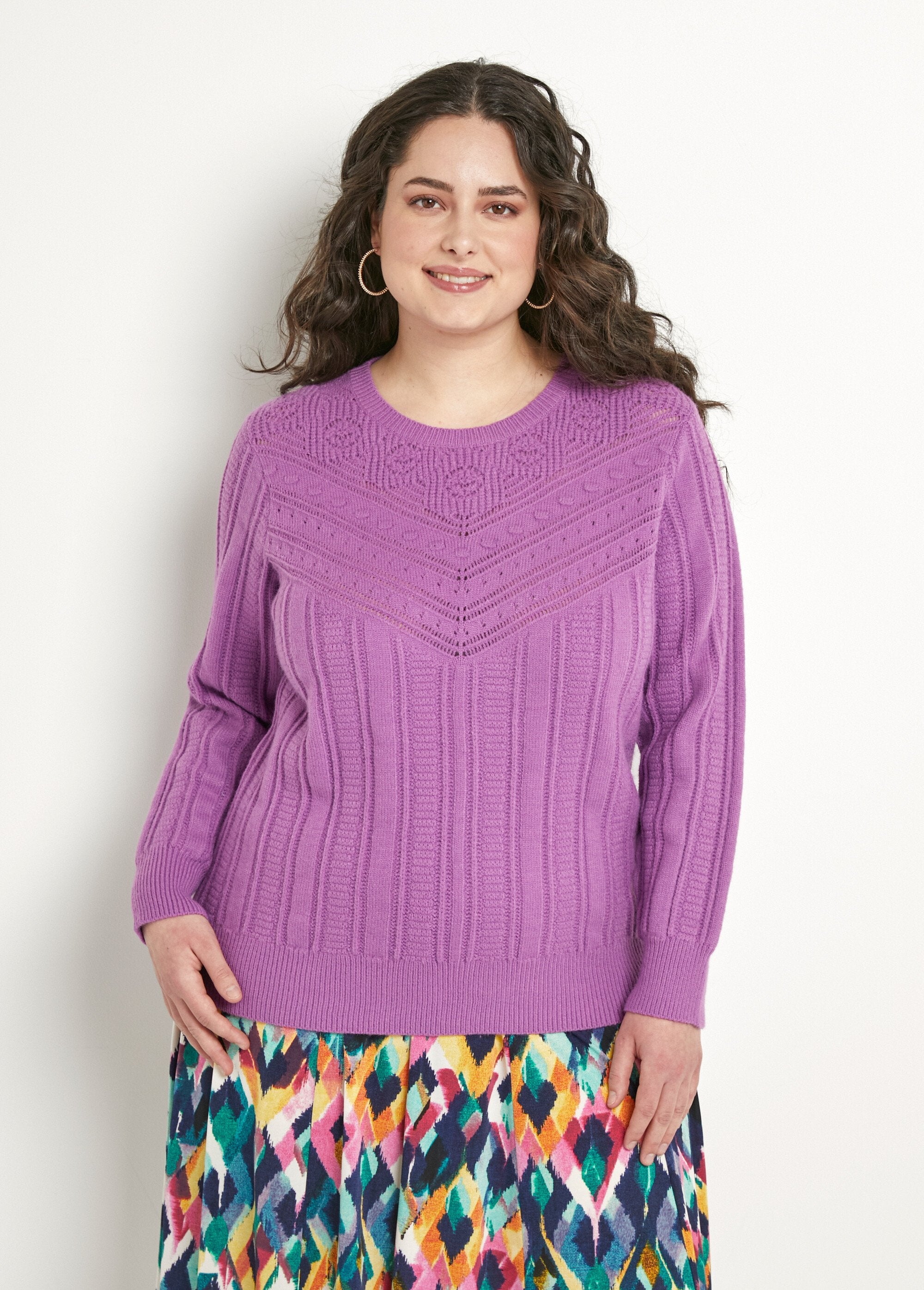 Soft_openwork_sweater_with_round_neck_balls_Parma_FA1_curvy