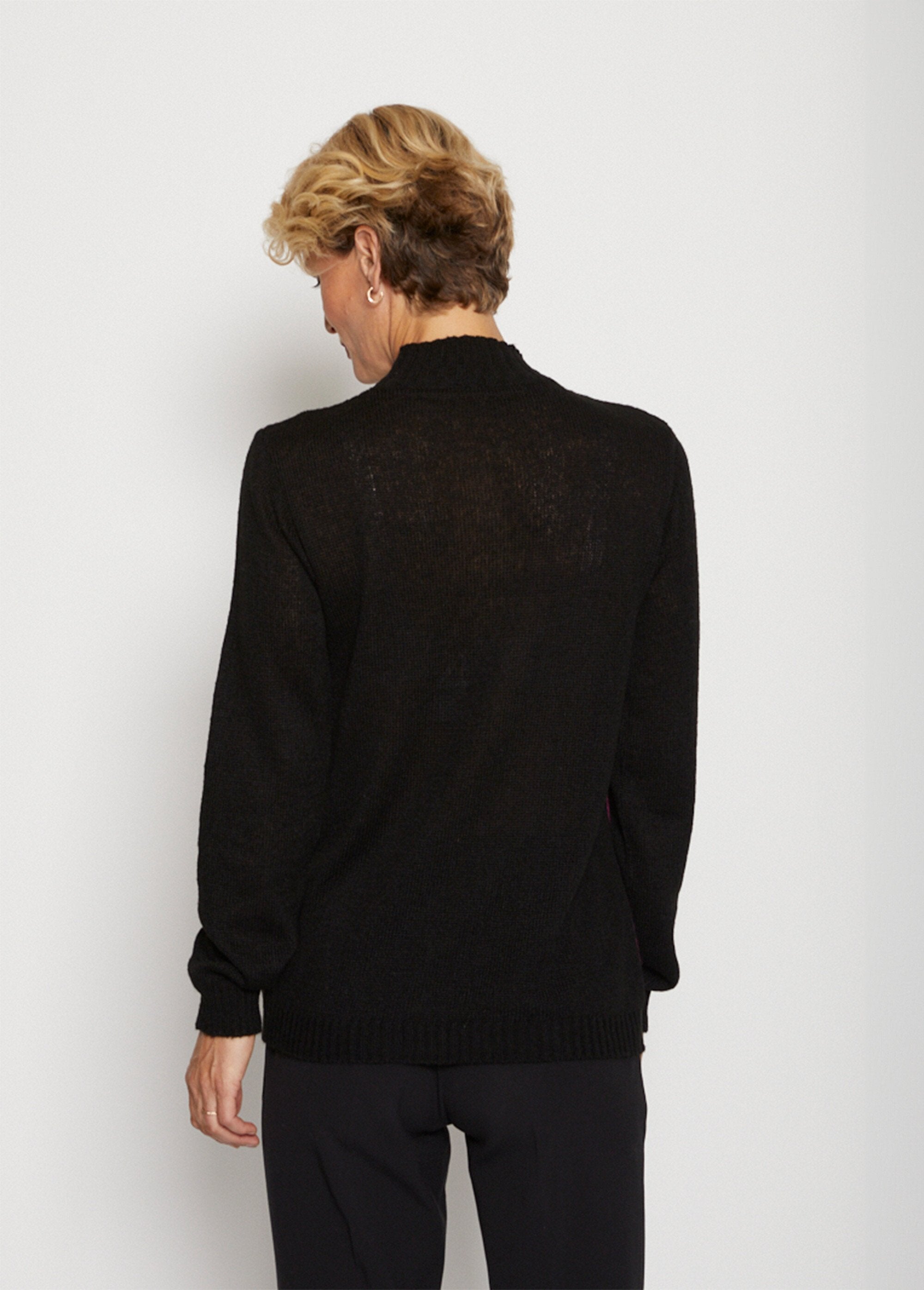 High_neck_jacquard_sweater_Black_and_blackcurrant_DO1_slim