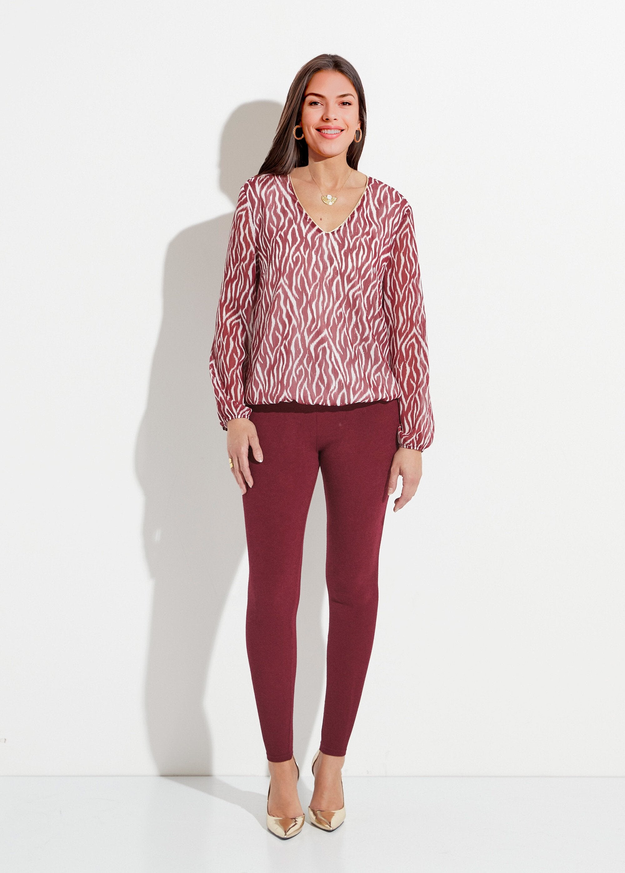 V-neck_tunic_with_printed_voile_lining_Burgundy_print_SF1_slim