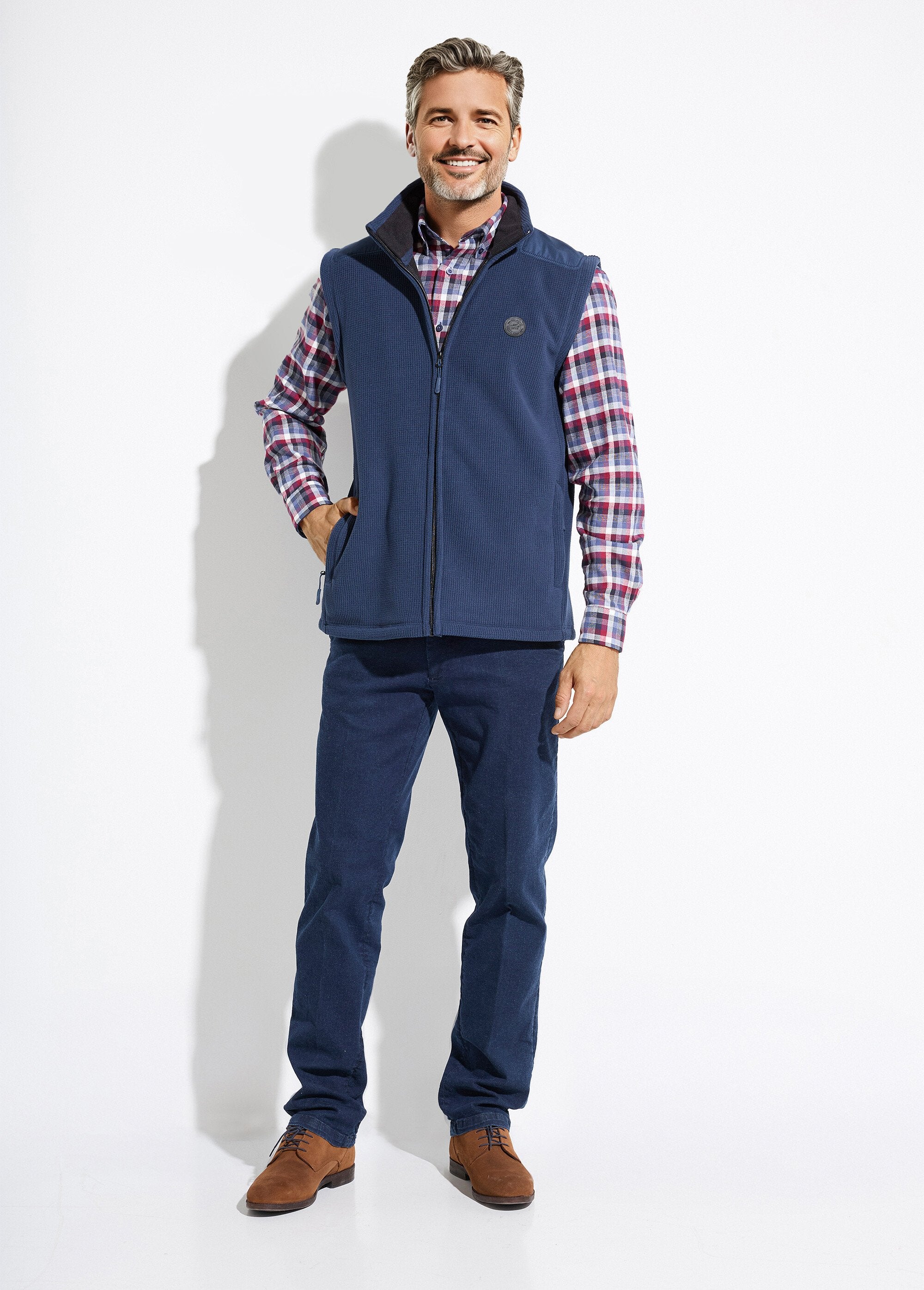Sleeveless_fleece_jacket_with_high_collar_Marine_SF1_slim