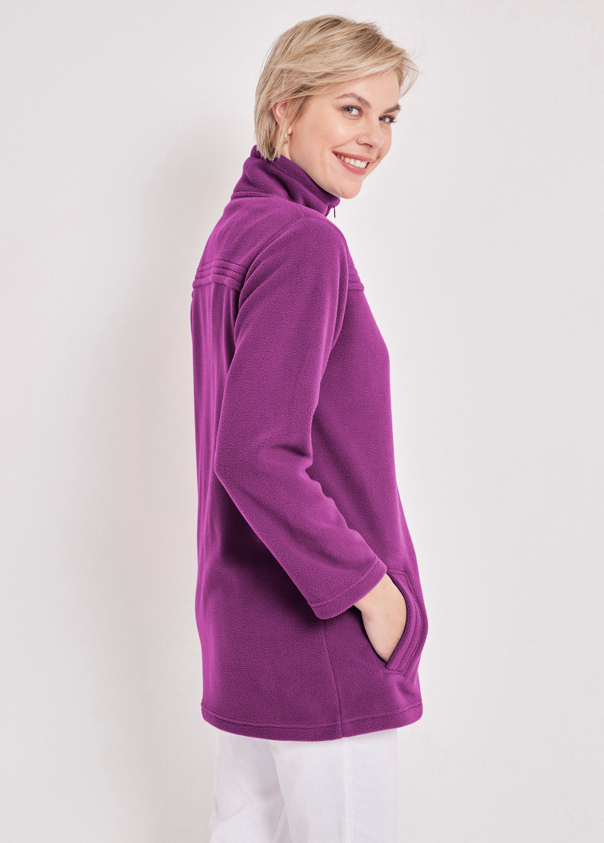 Long-sleeved_zipped_fleece_jacket_Eggplant_DR1_slim