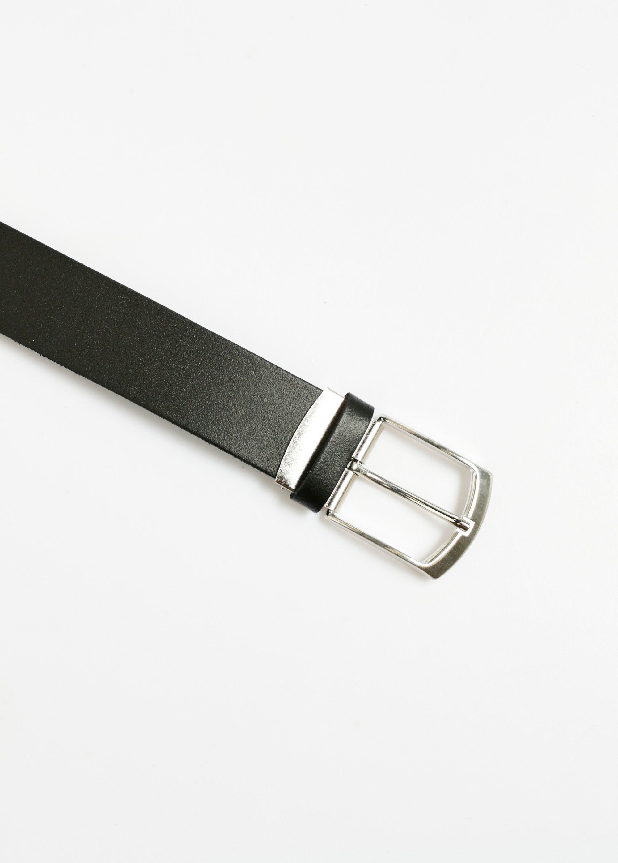 Ceinture_en_croûte_de_cuir_Noir_DE1_slim