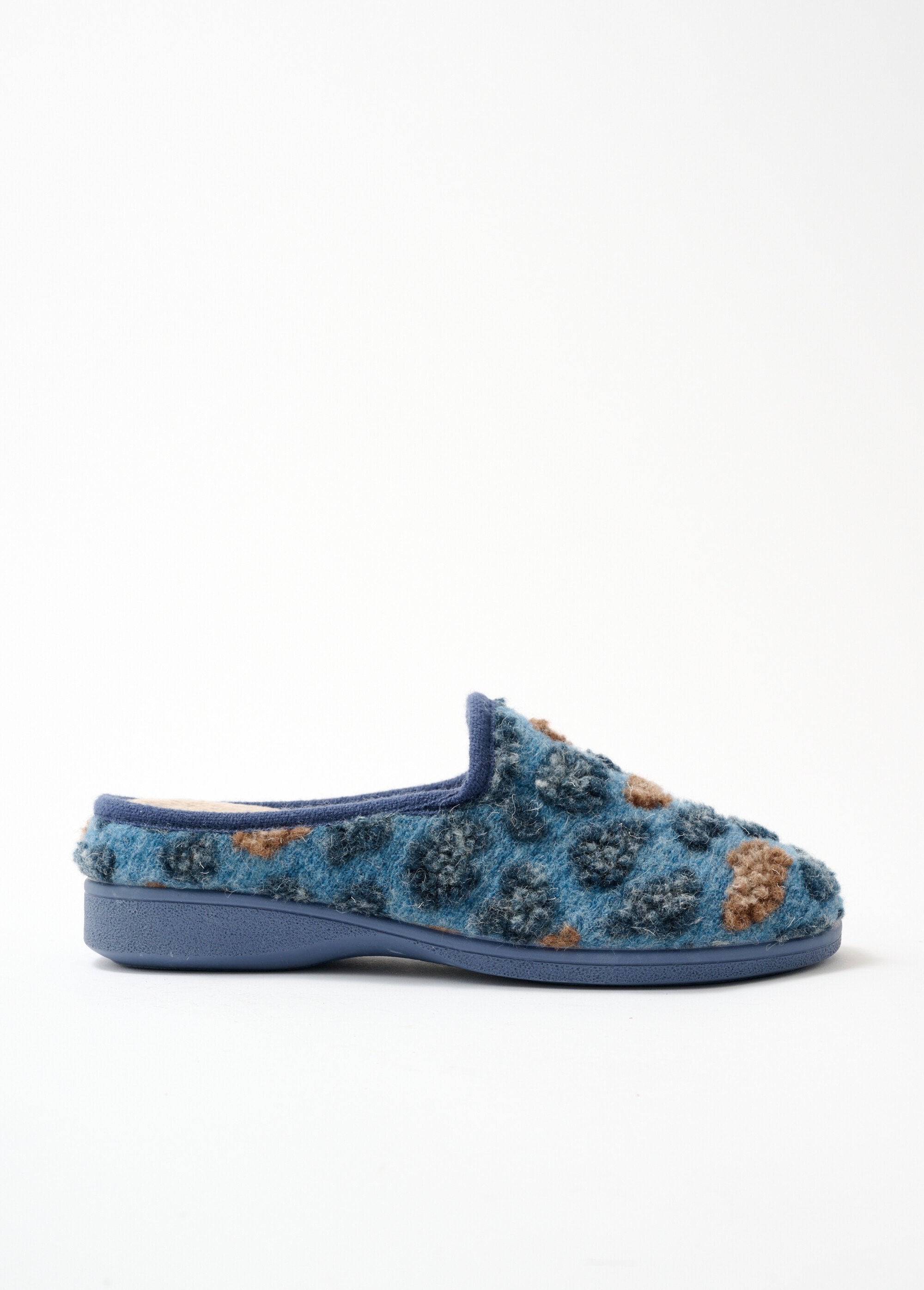 Comfort_width_mule_slipper_Blue_DR1_slim