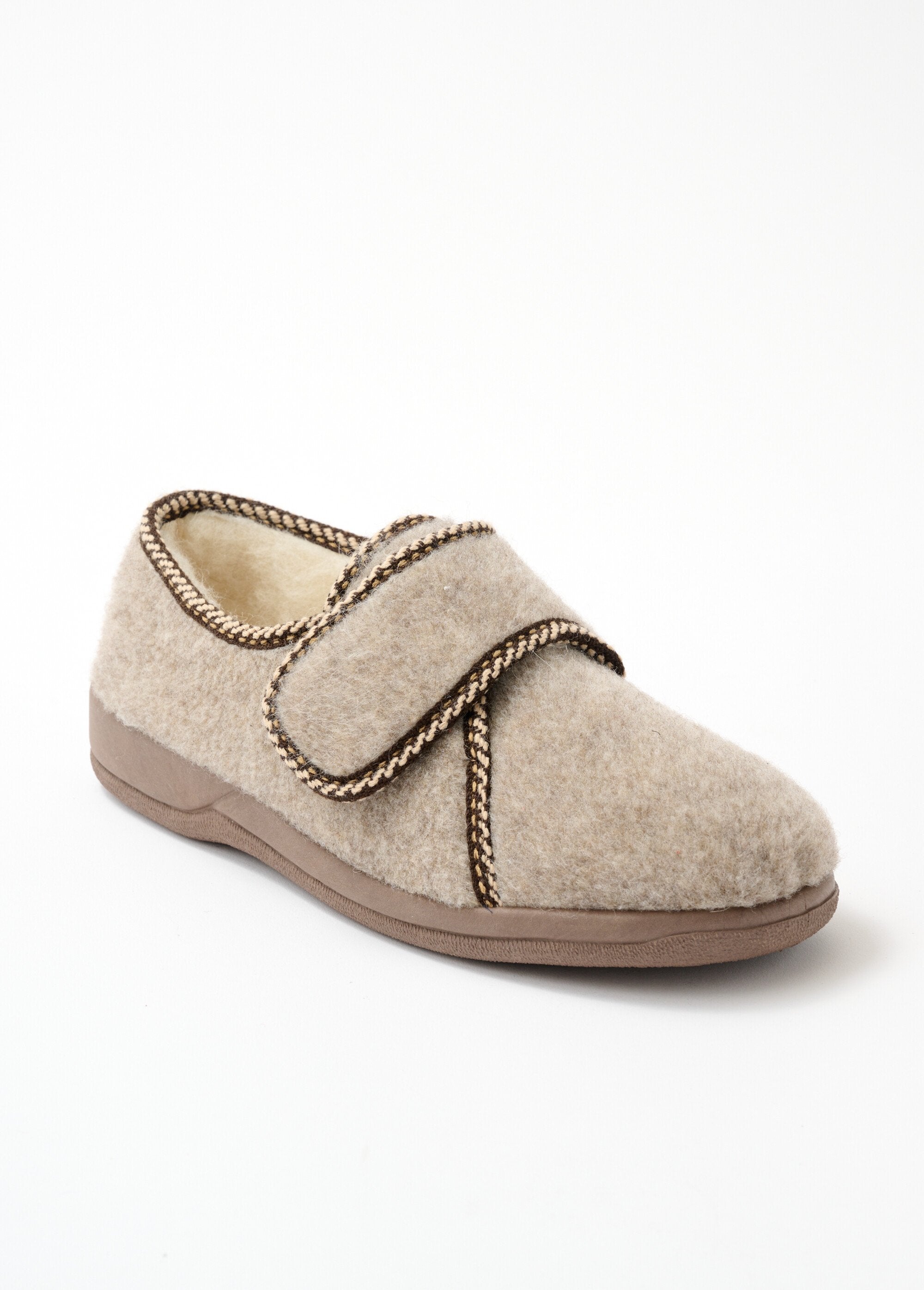 Velcro_slippers_with_comfort_width_and_fur_lining_Beige_FA1_slim