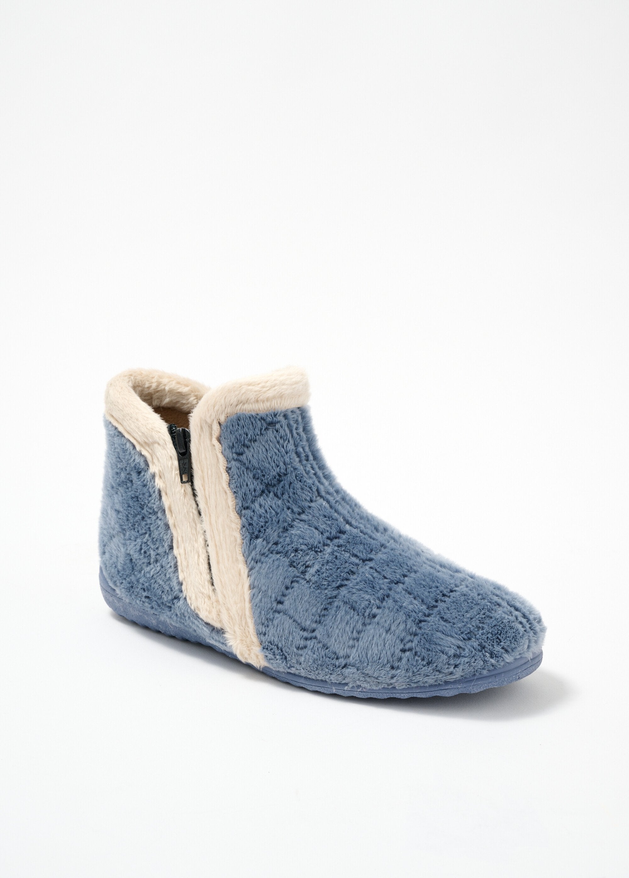 Warm_comfort_width_booties_Sky_blue_FA1_slim