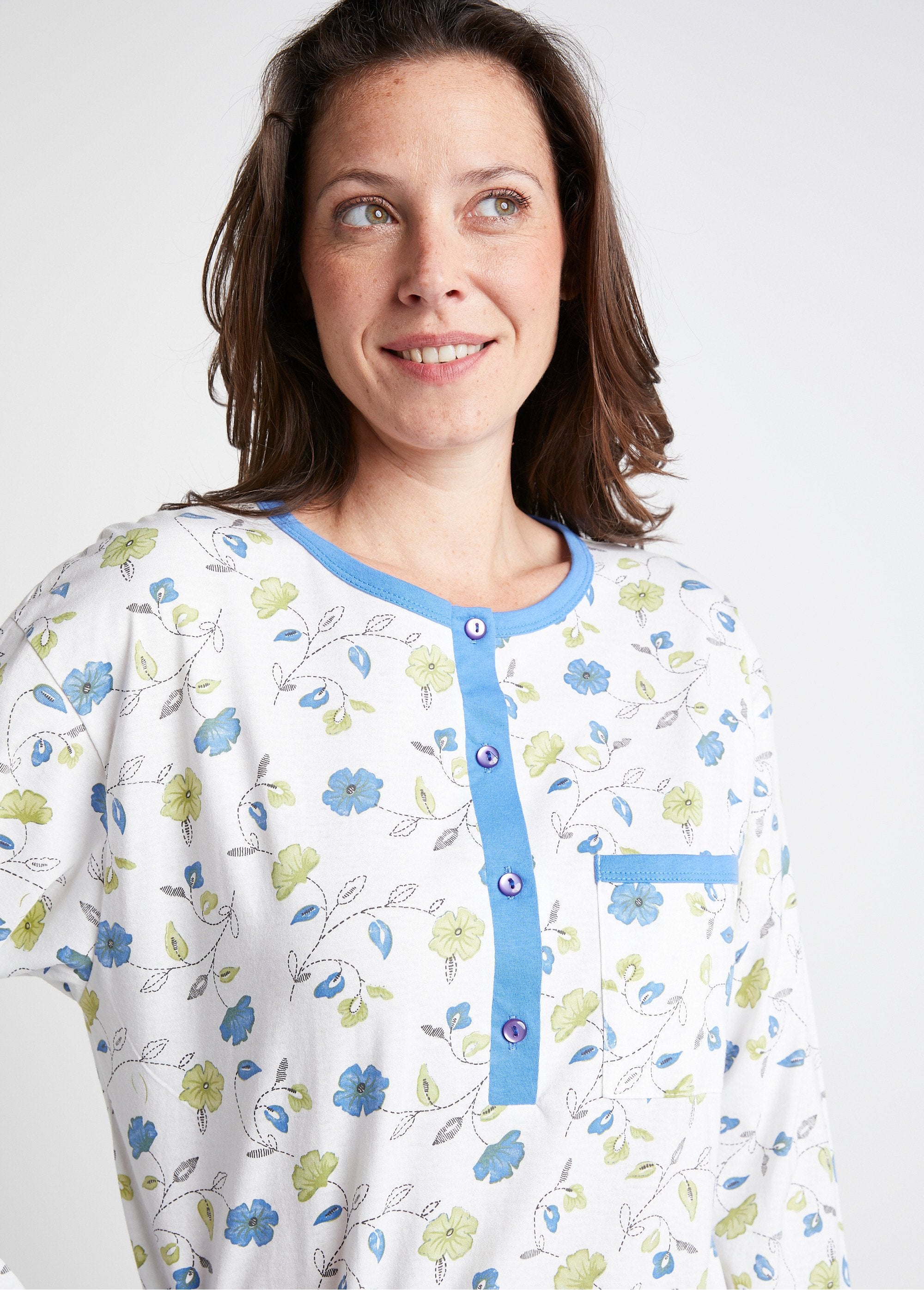 Mid-length_printed_cotton_buttoned_nightgown_Blue_DE1_slim