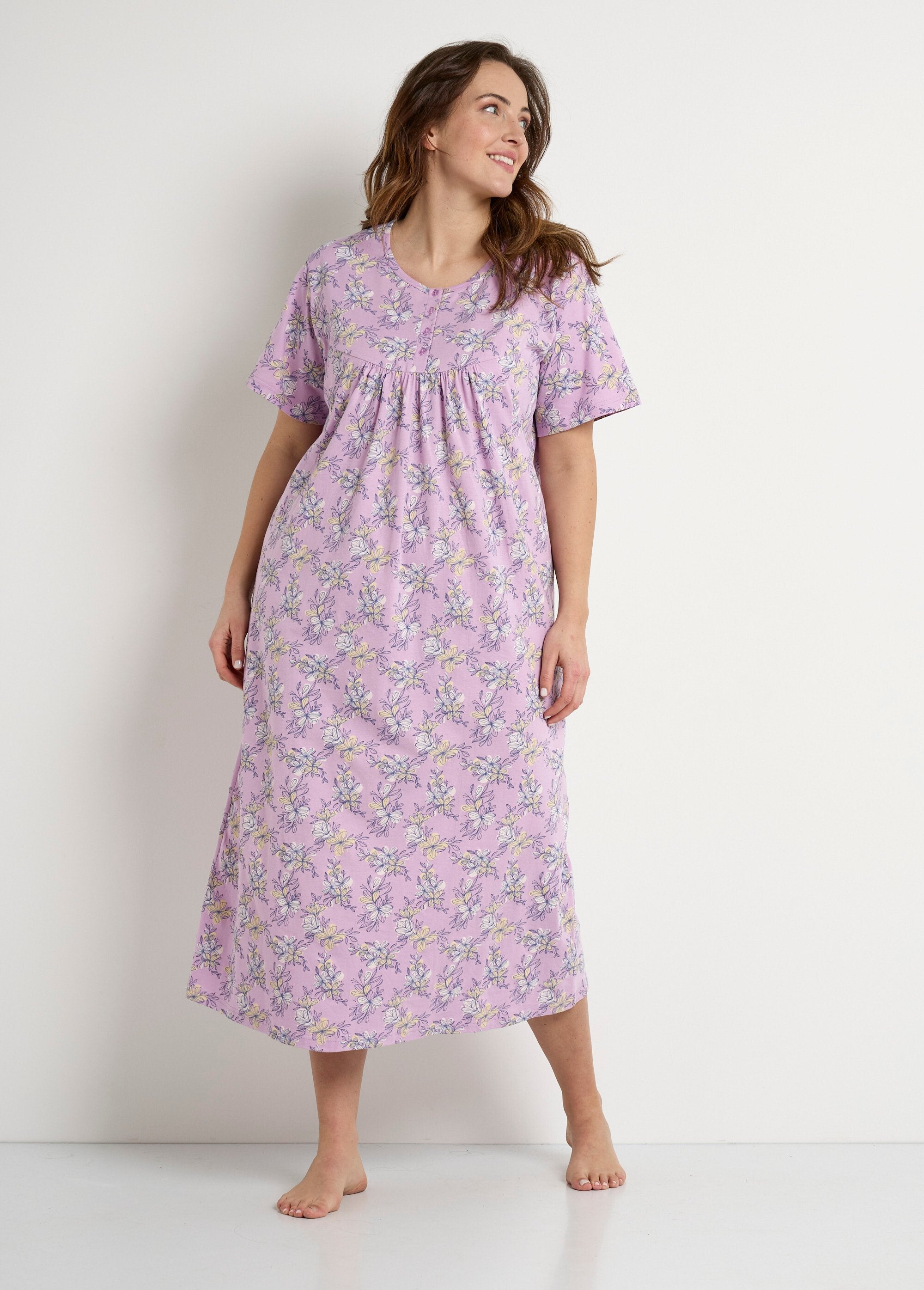 Long_cotton_nightgown_with_short_sleeves_Pink_FA1_curvy