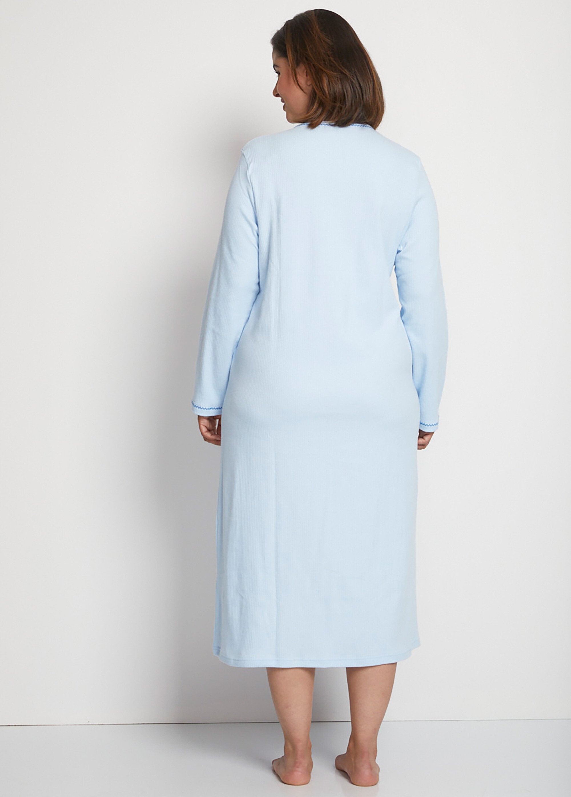 Embroidered_t-shirt_nightgown_Blue_DO1_curvy