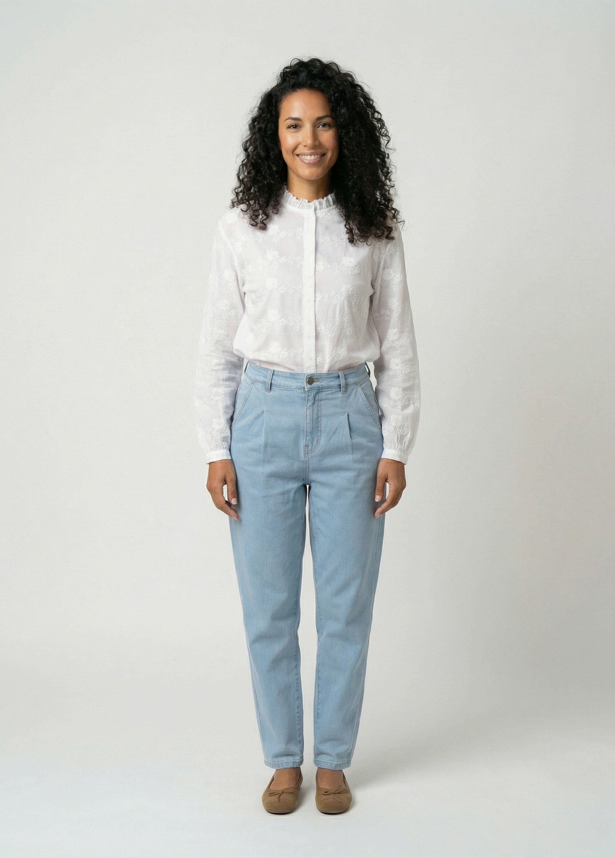 Chemisier_boutonné_coton_brodé_col_volanté_Blanc_SF1_slim