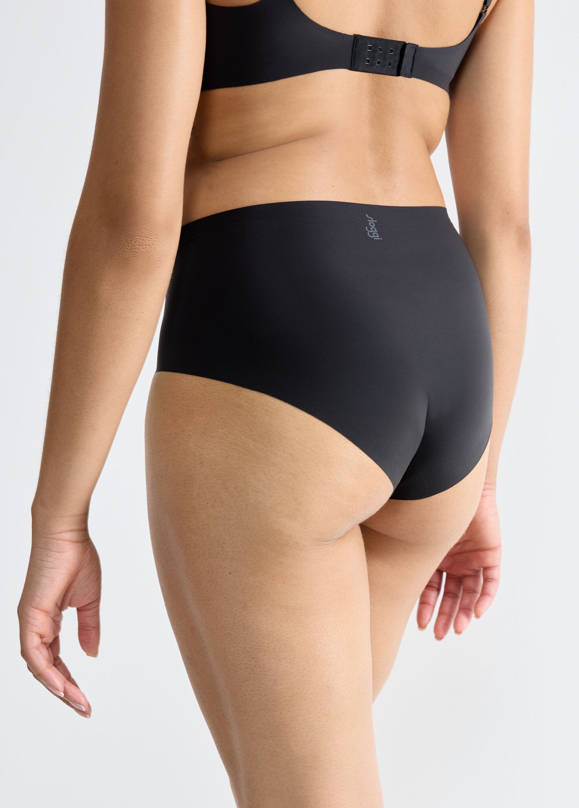 Sloggi®_-_Invisible_high-waisted_briefs_Black_DO1_slim