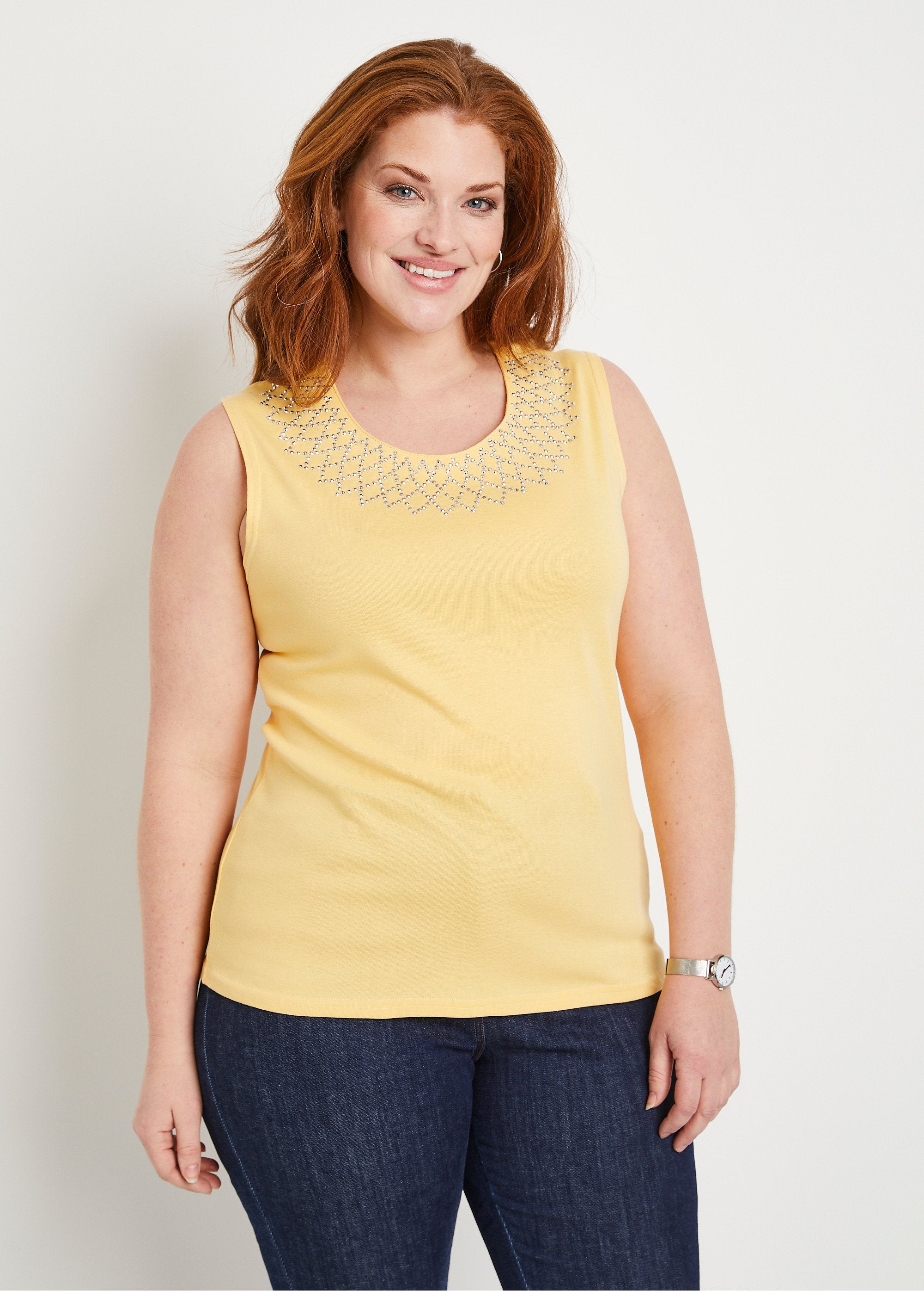 Short_fancy_cotton_tank_top_with_studs_YELLOW_FA1_curvy