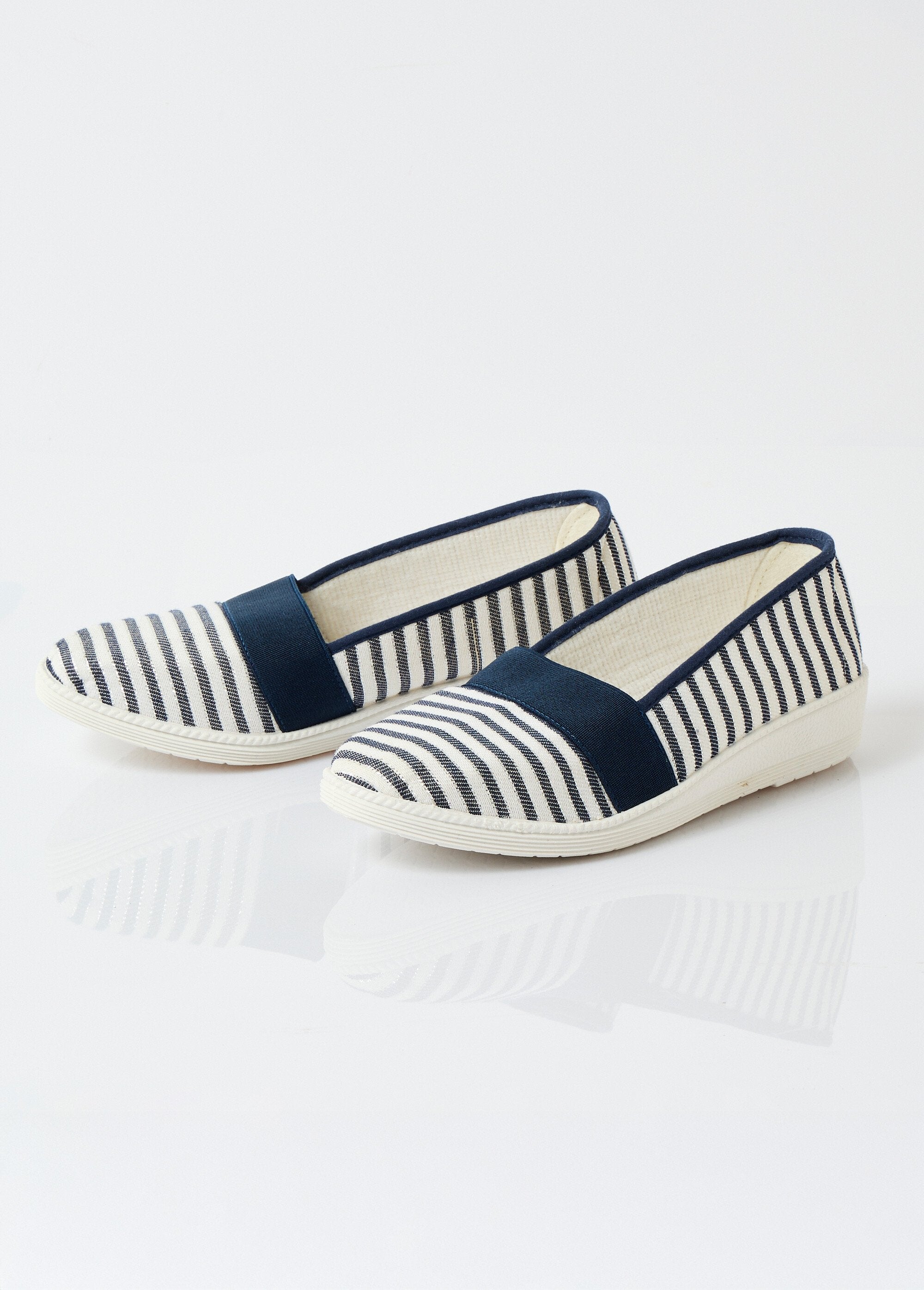 Comfort_width_elasticated_espadrilles_Marine_DE1_slim