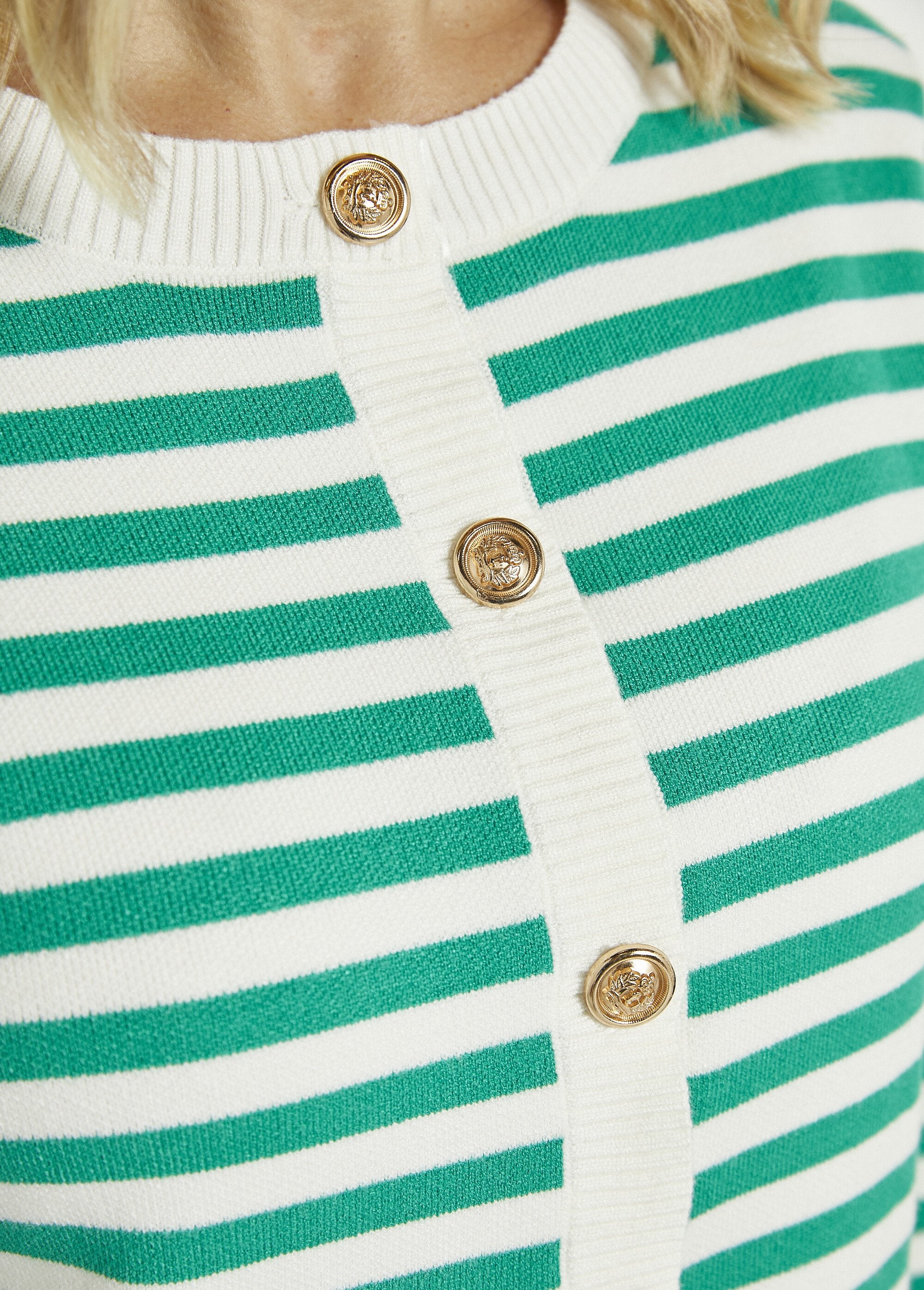 Striped_round_neck_buttoned_short_cardigan_vest_Green_stripe_DE2_slim