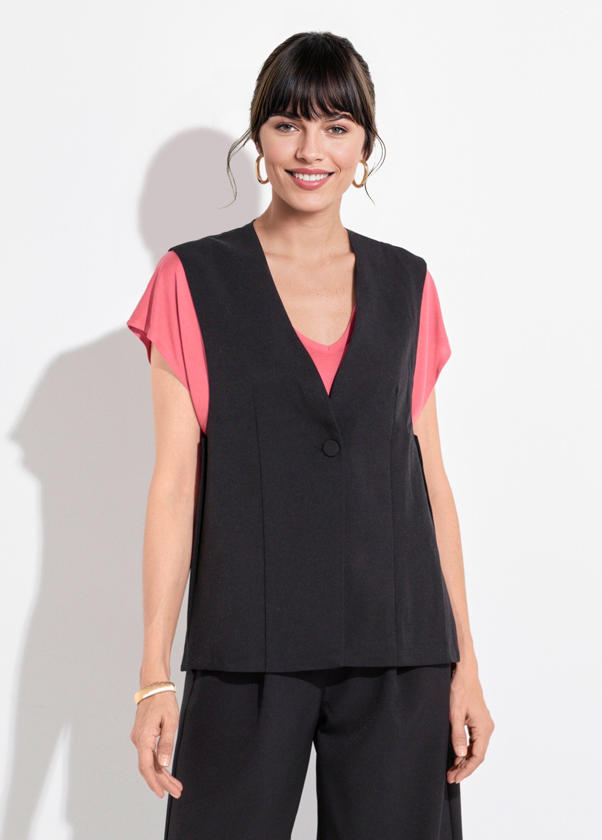 Sleeveless_suit_vest_with_side_buttons_Black_FA1_slim