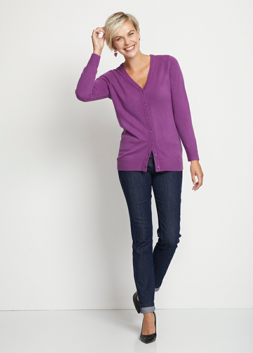 Mid-length_soft_knit_buttoned_cardigan_Purple_SF1_slim