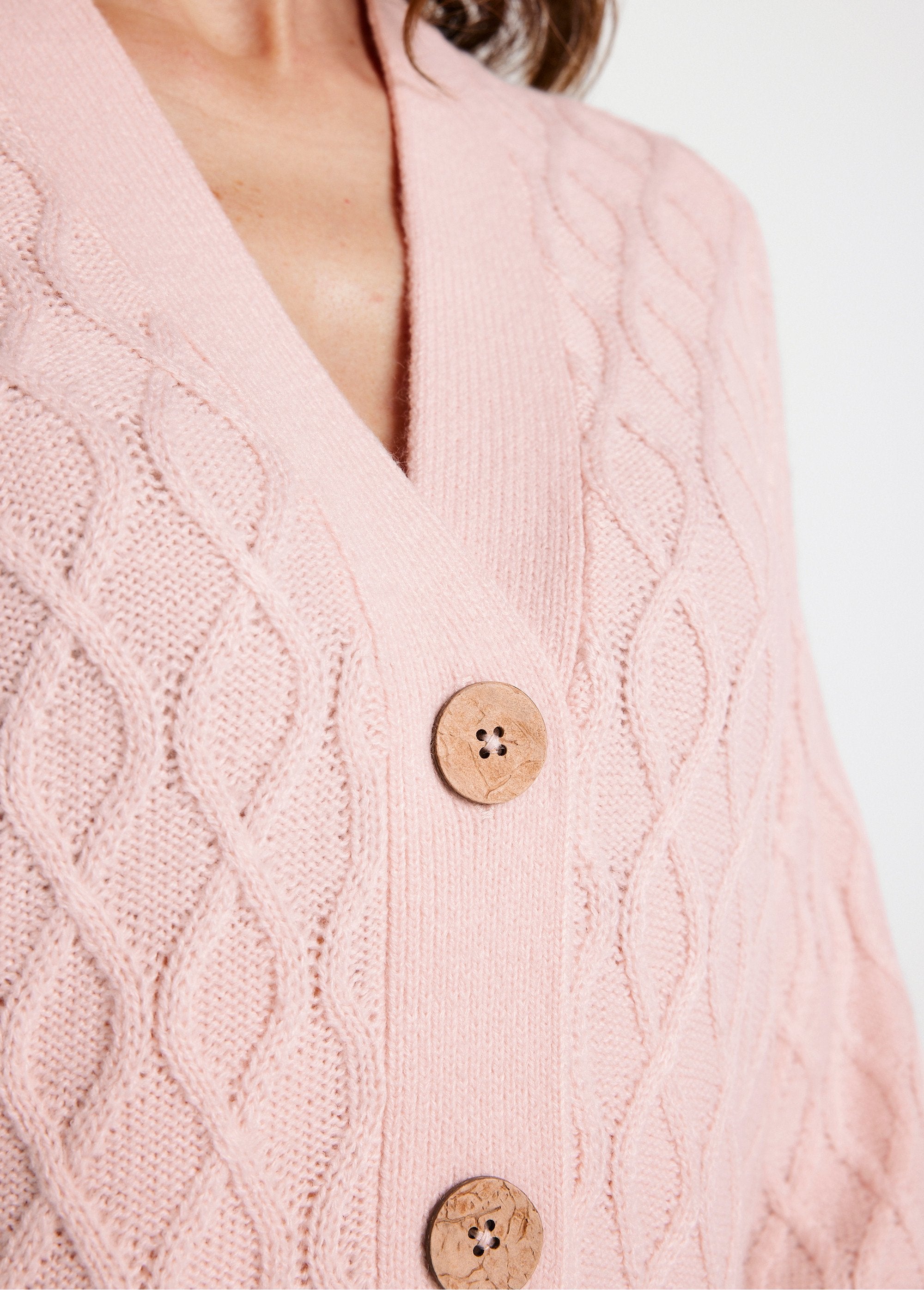 Long_buttoned_cable-knit_V-neck_cardigan_Pink_DE1_slim