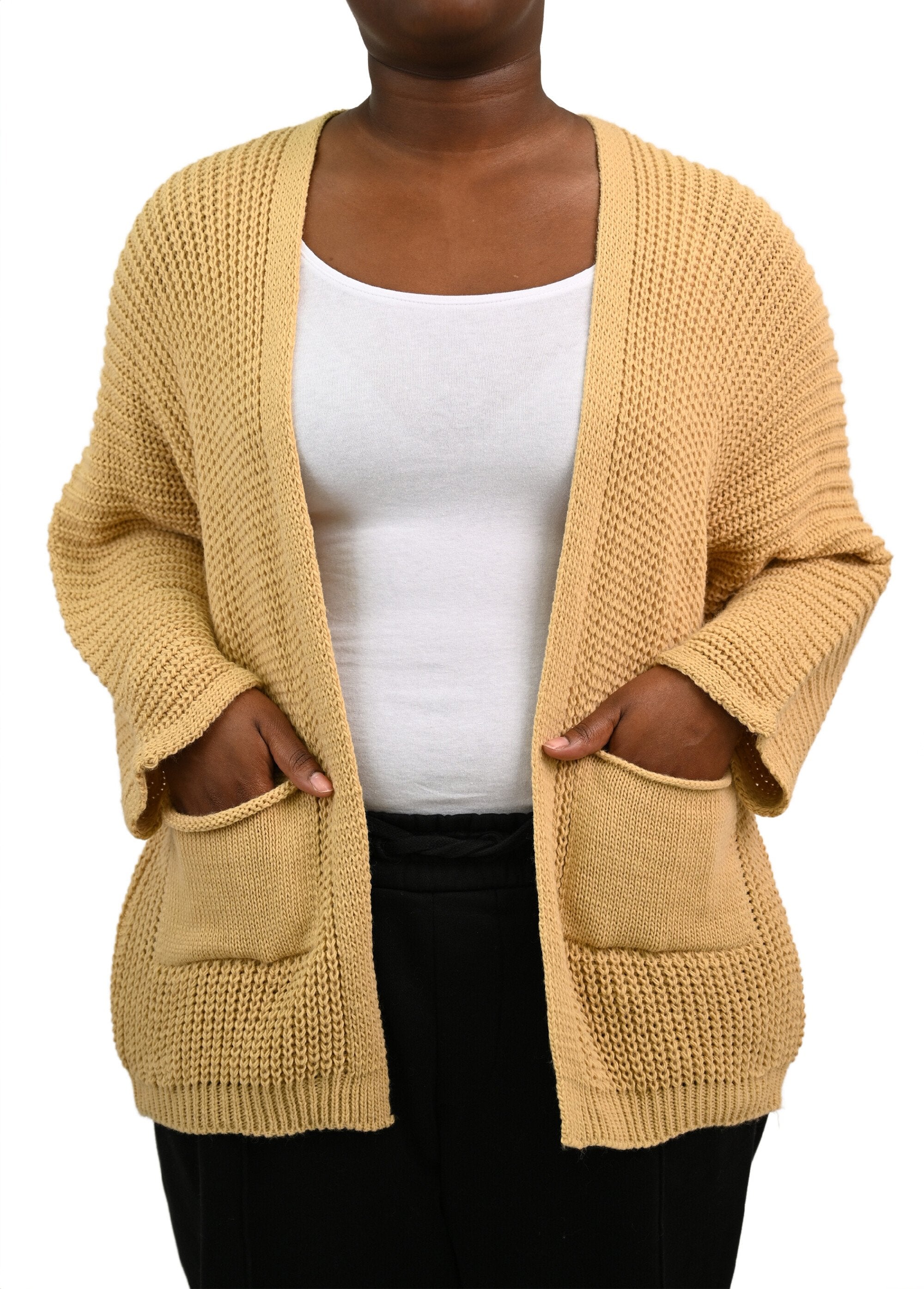 Long_knitted_vest_with_patch_pockets_Beige_FA2_curvy