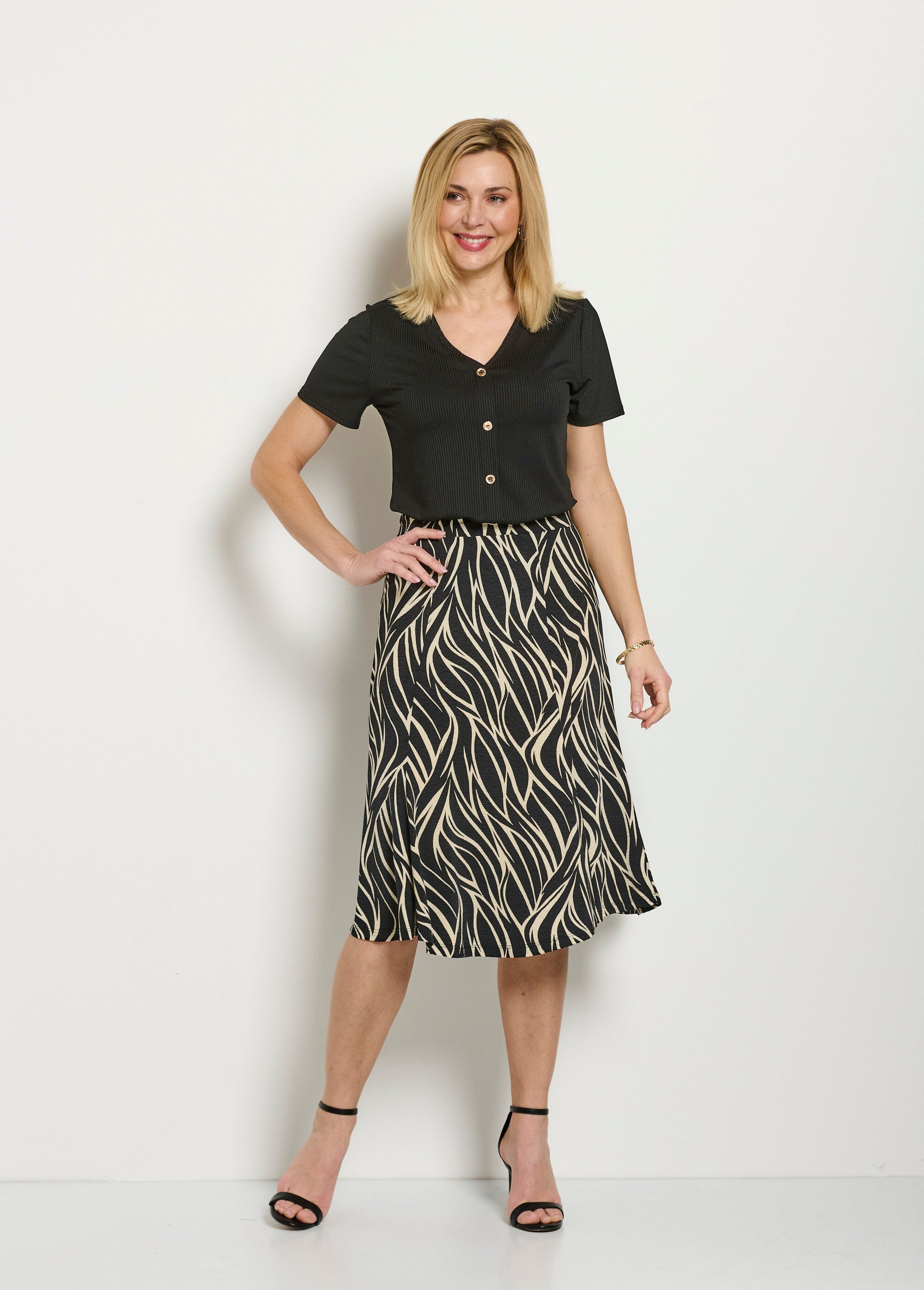 Zebra-print_flared_mid-length_skirt_with_elasticated_waistband_Beige_and_black_SF1_slim