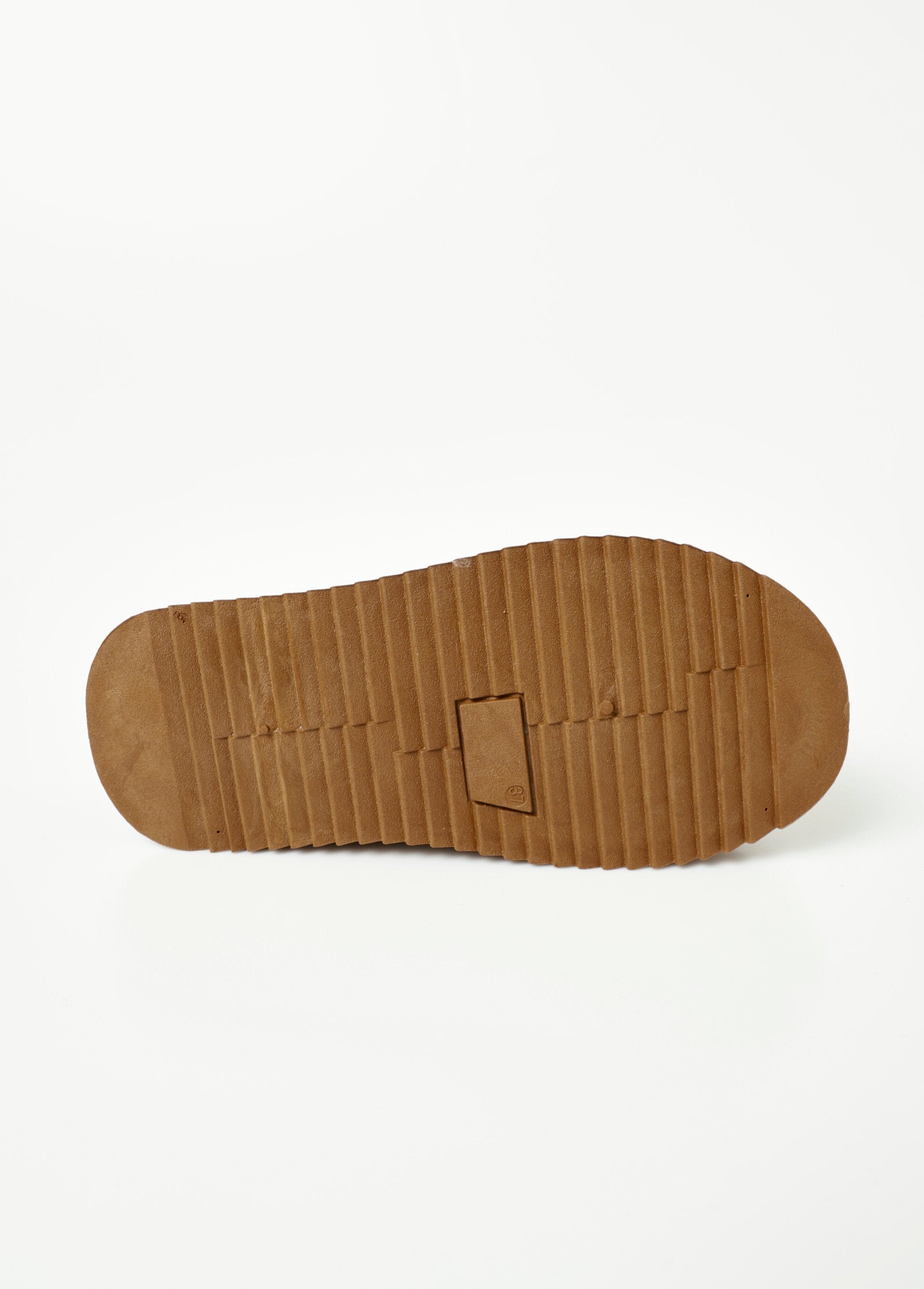 Fur-lined,_wedged_suede-effect_mules_camel_UN1_slim