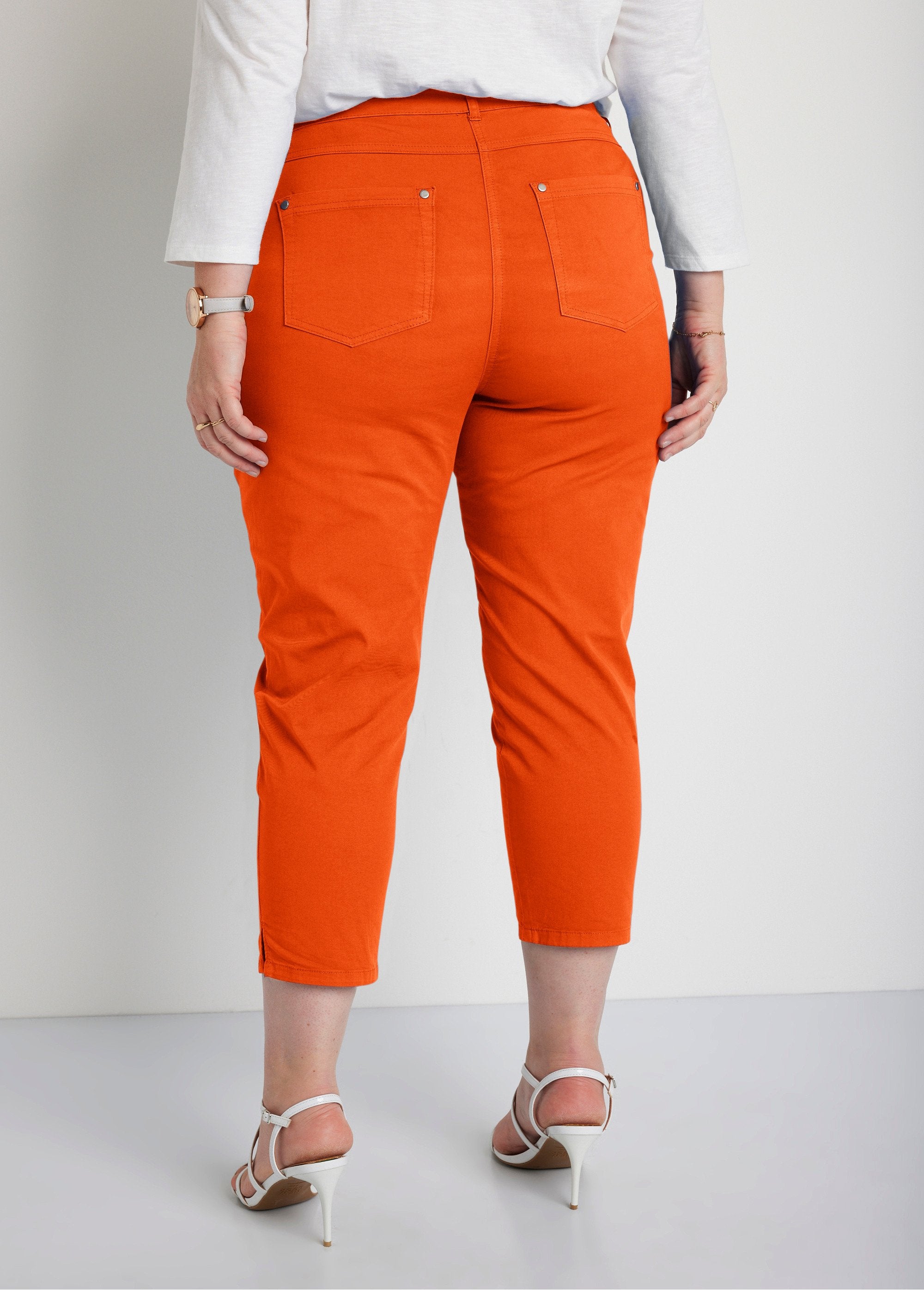 Cropped_pants_with_elasticated_belt_and_5_pockets_Orange_DO1_curvy