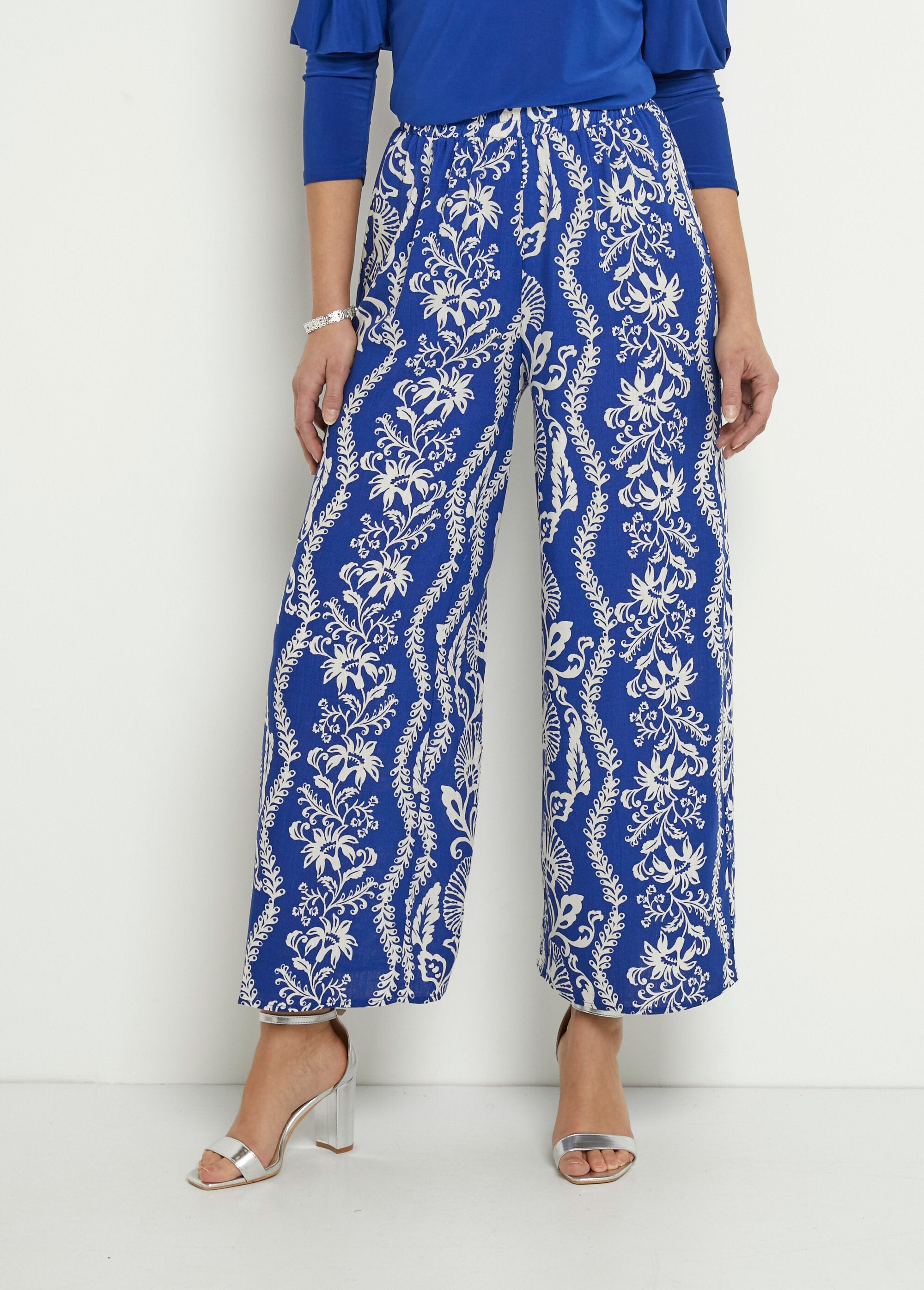 Wide-legged_leaf_print_pants_Blue_and_ecru_FA1_slim