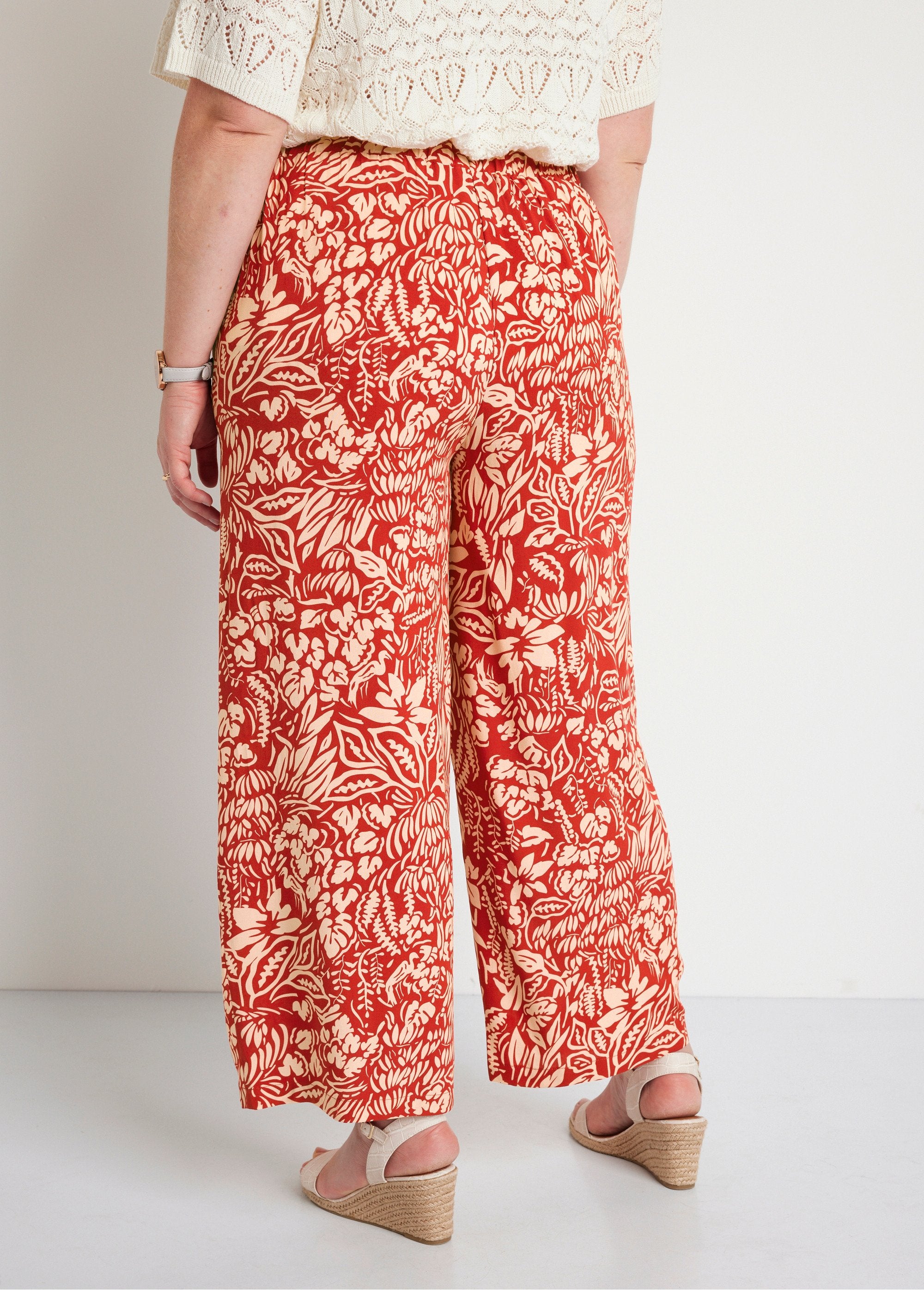 Wide_floral_or_plain_elasticated_waist_pants_Tomette_and_ecru_DO1_curvy