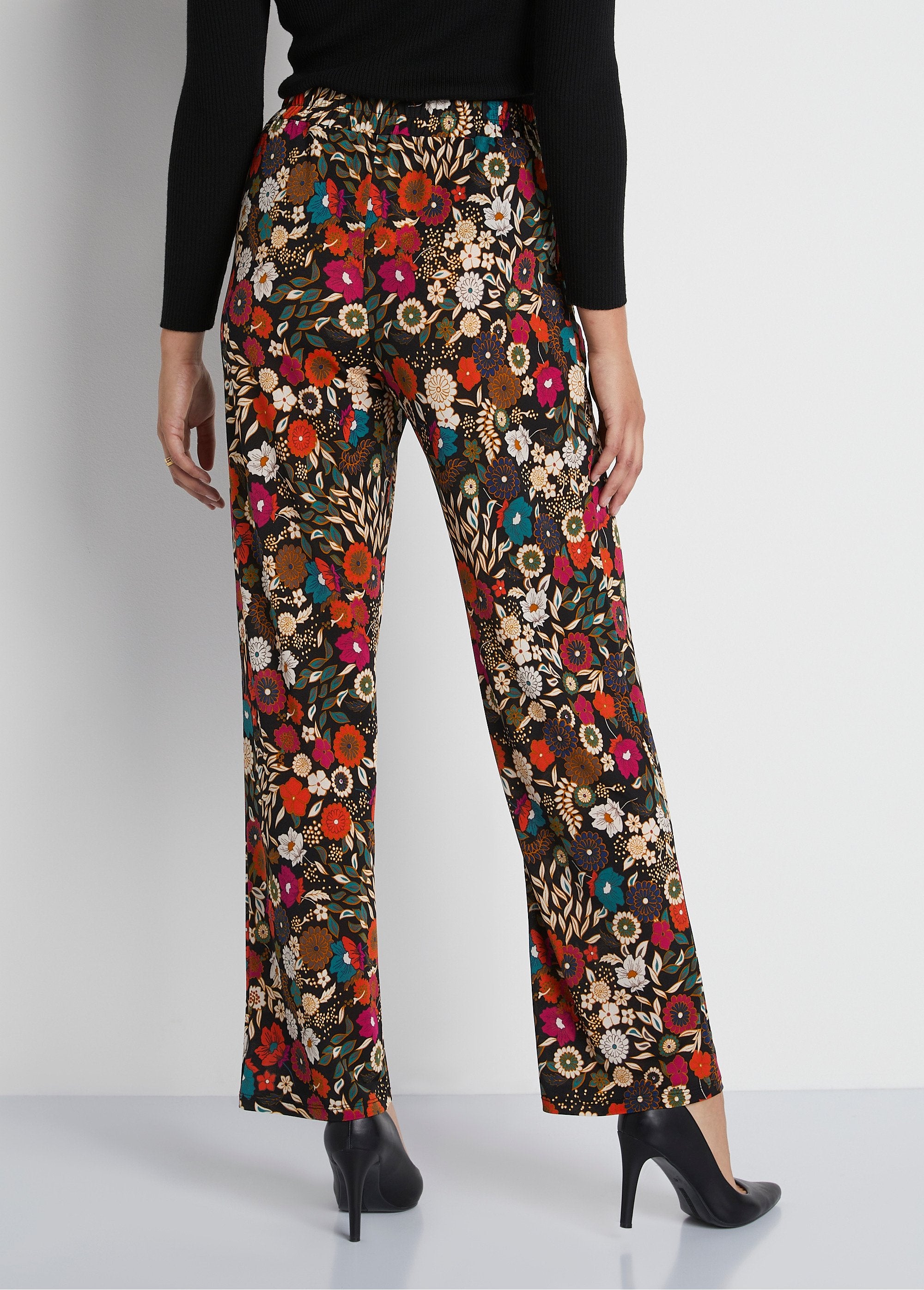 Semi-elasticated_wide-leg_pants_with_normal_waist_Black_print_DO1_slim