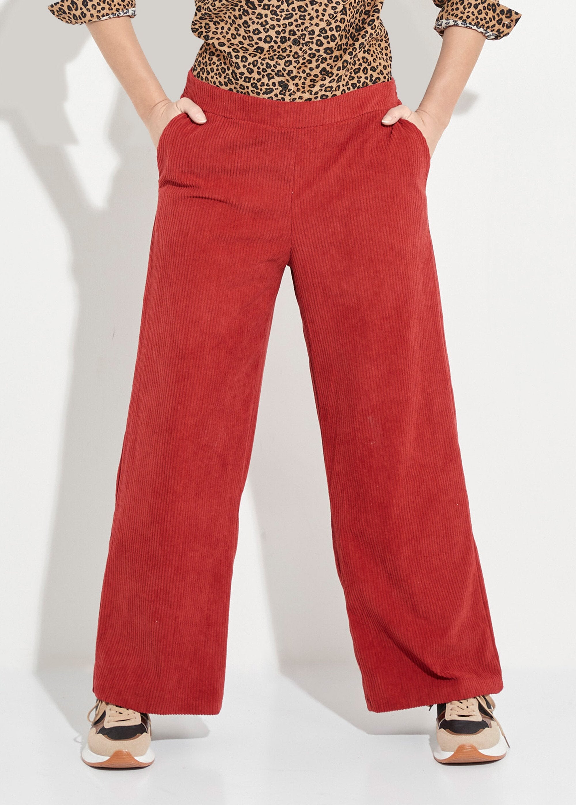 Wide-leg_trousers,_wide-wale_corduroy_Brick_FA1_slim
