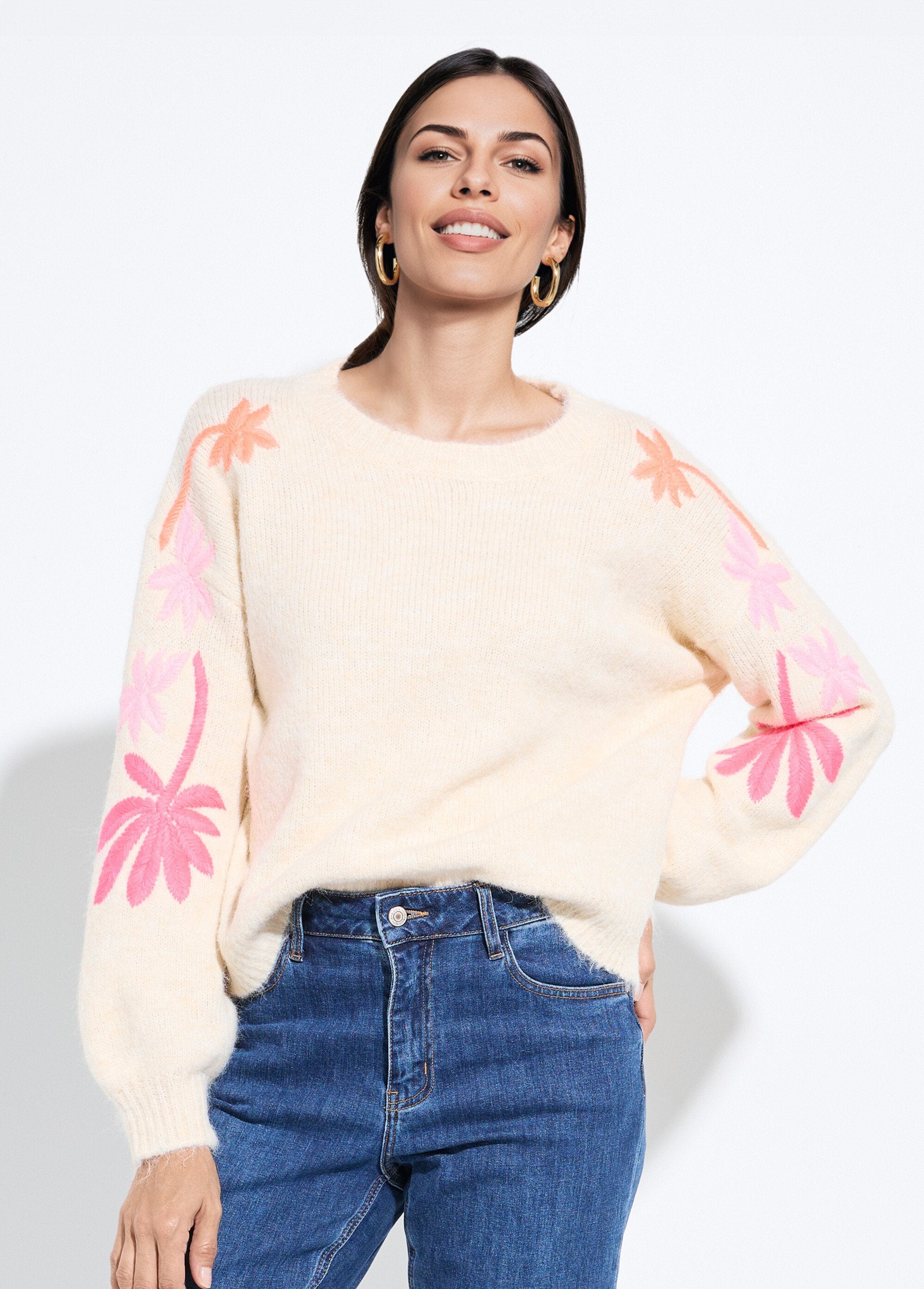 Warm_wool_sweater_with_neon_palm_tree_embroidery_Ecru_FA1_slim