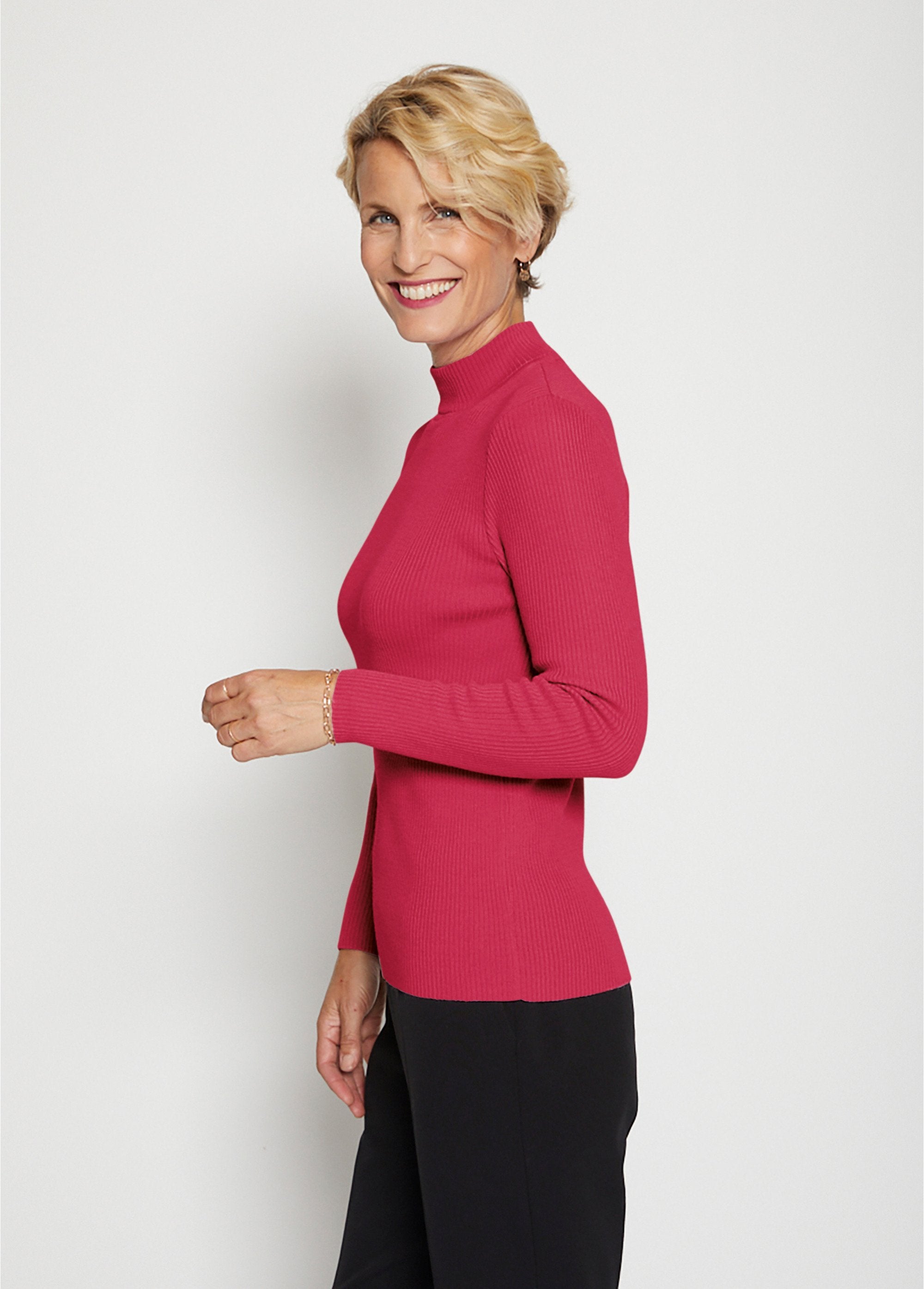 High_neck_sweater_with_merino_wool_Raspberry_GA1_slim