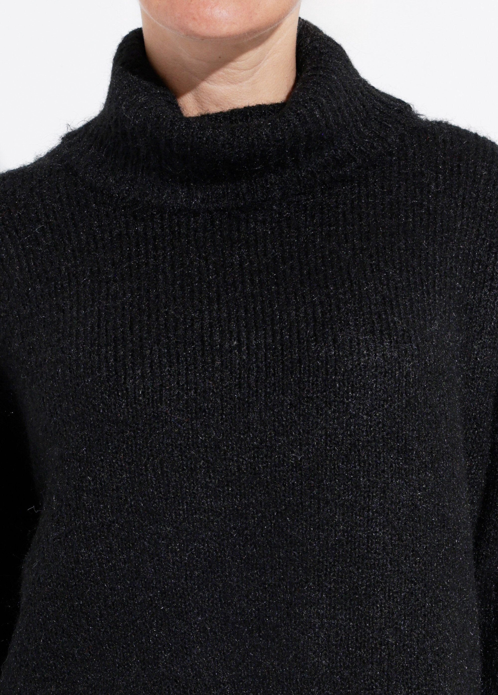 Pull_col_roulé_en_maille_épaisse_Noir_DE1_slim