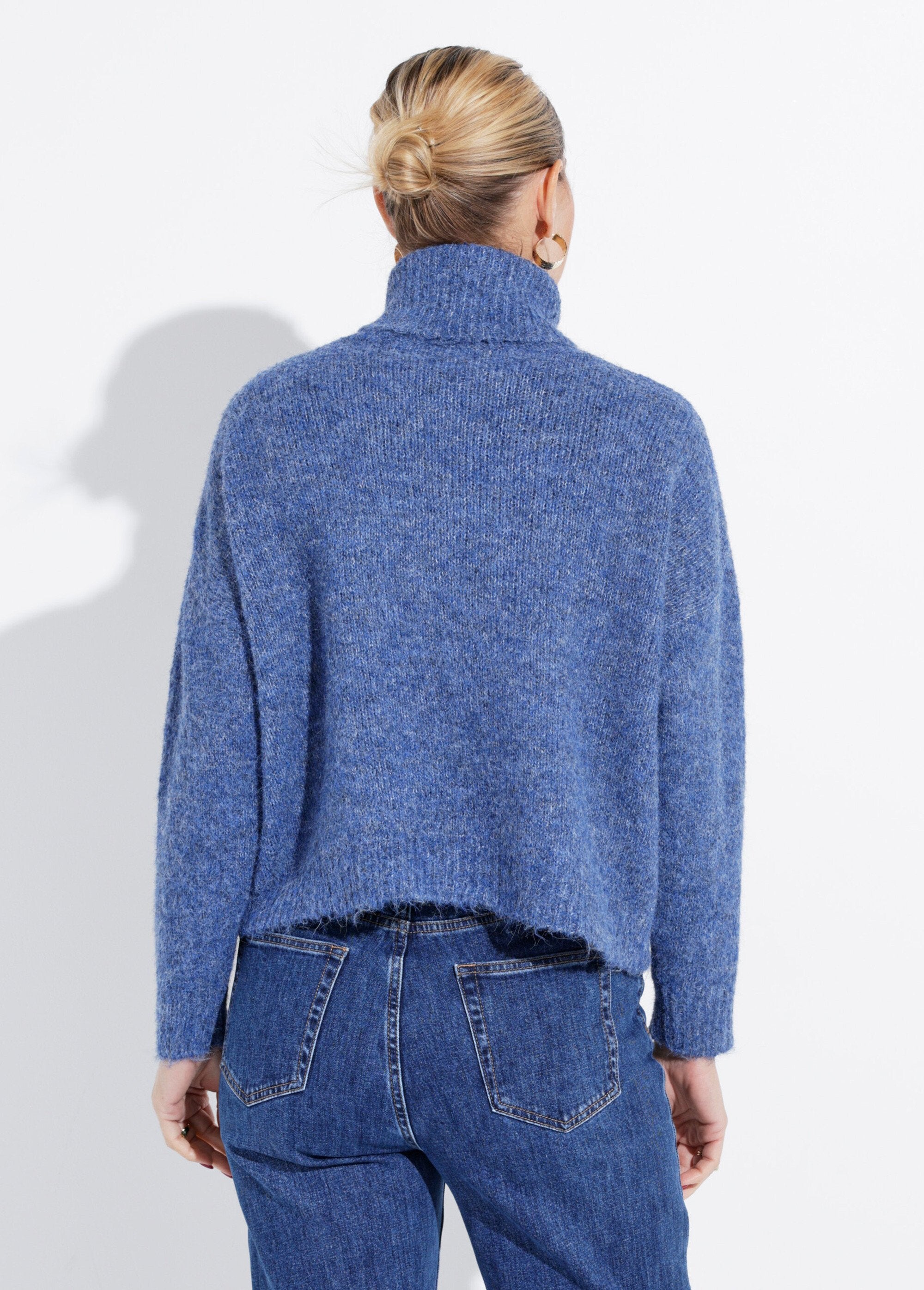 Pull_col_roulé_en_maille_épaisse_Bleu_jean_DO1_slim
