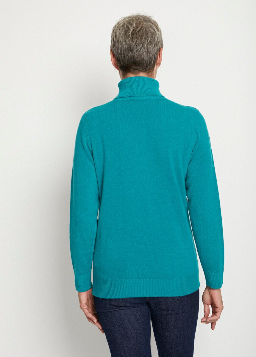 Soft_long-sleeved_turtleneck_sweater_Green_DO1_slim