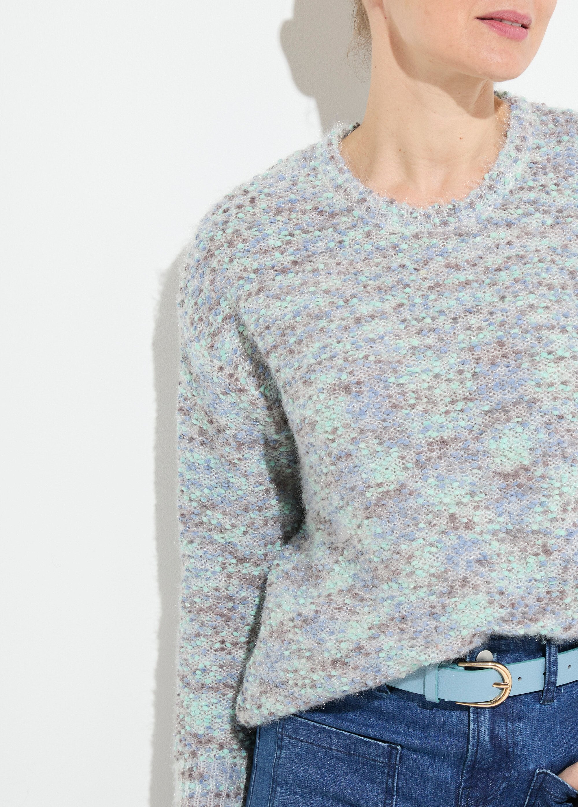 Pull_doux_col_rond_maille_boule_multicolore_Chine_bleu_DE1_slim