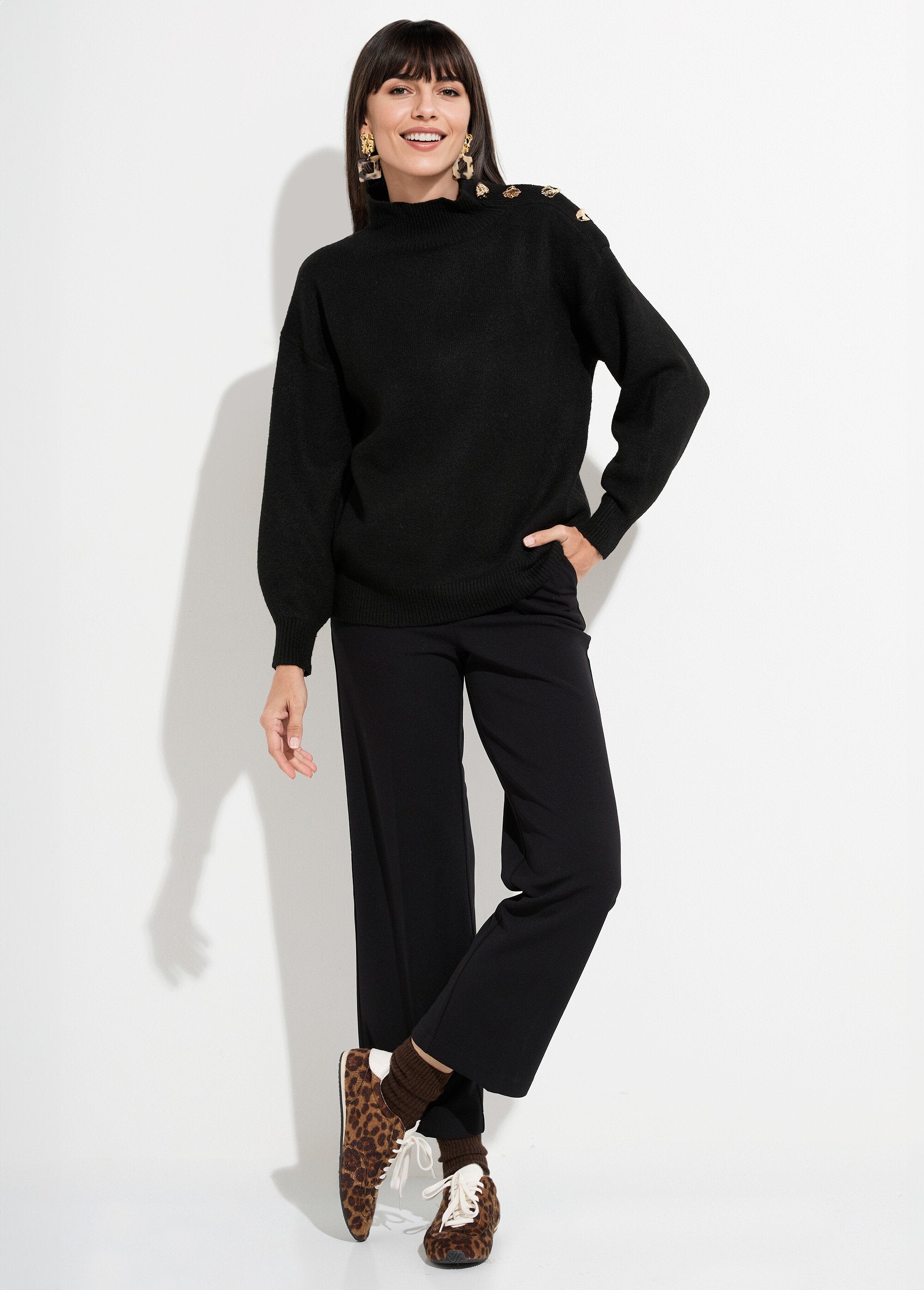 Pull_col_montant_boutons_bijou_métal_Noir_SF1_slim