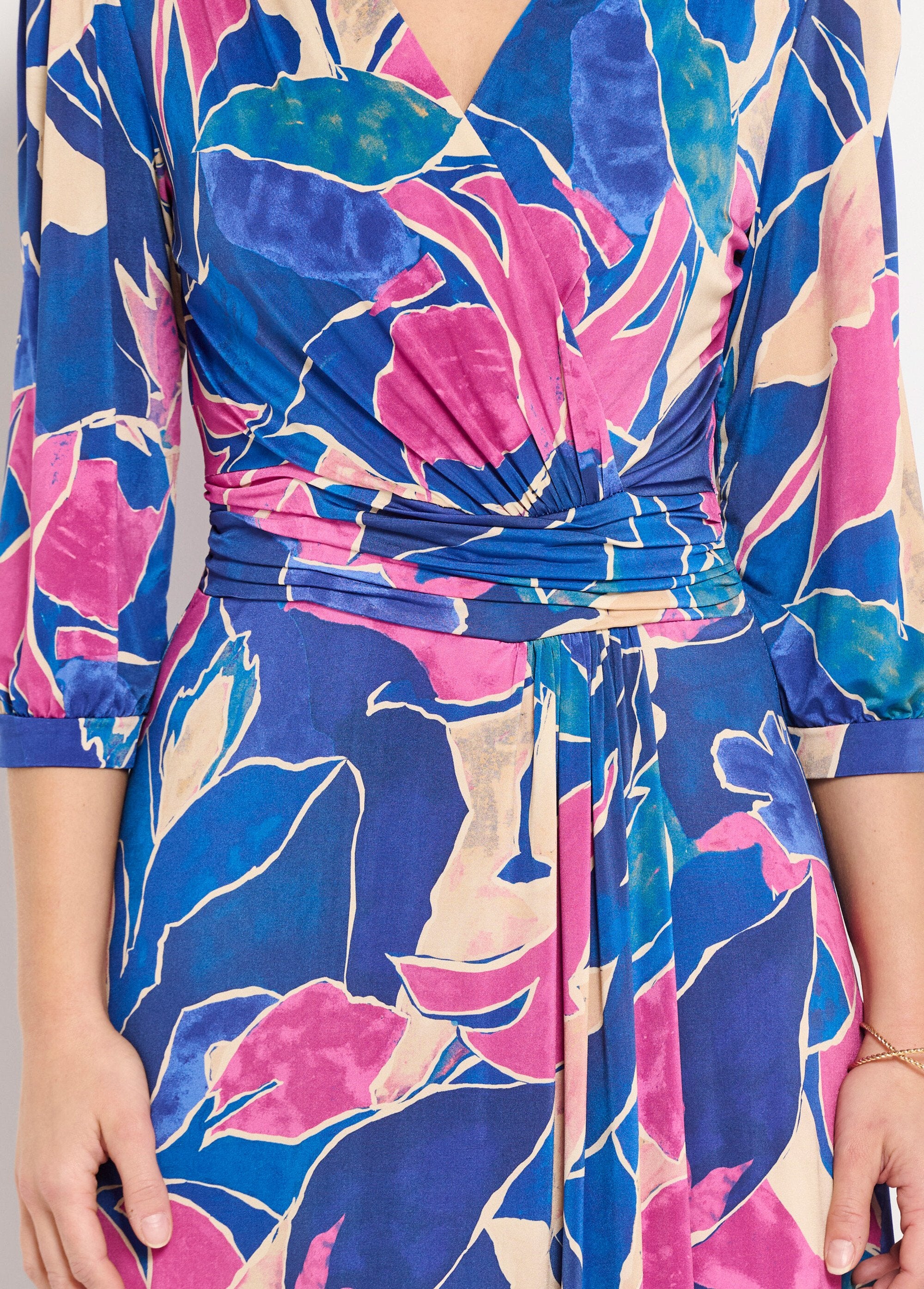 Short_floral_print_flared_wrap_dress_Blue_and_pink_DE2_slim