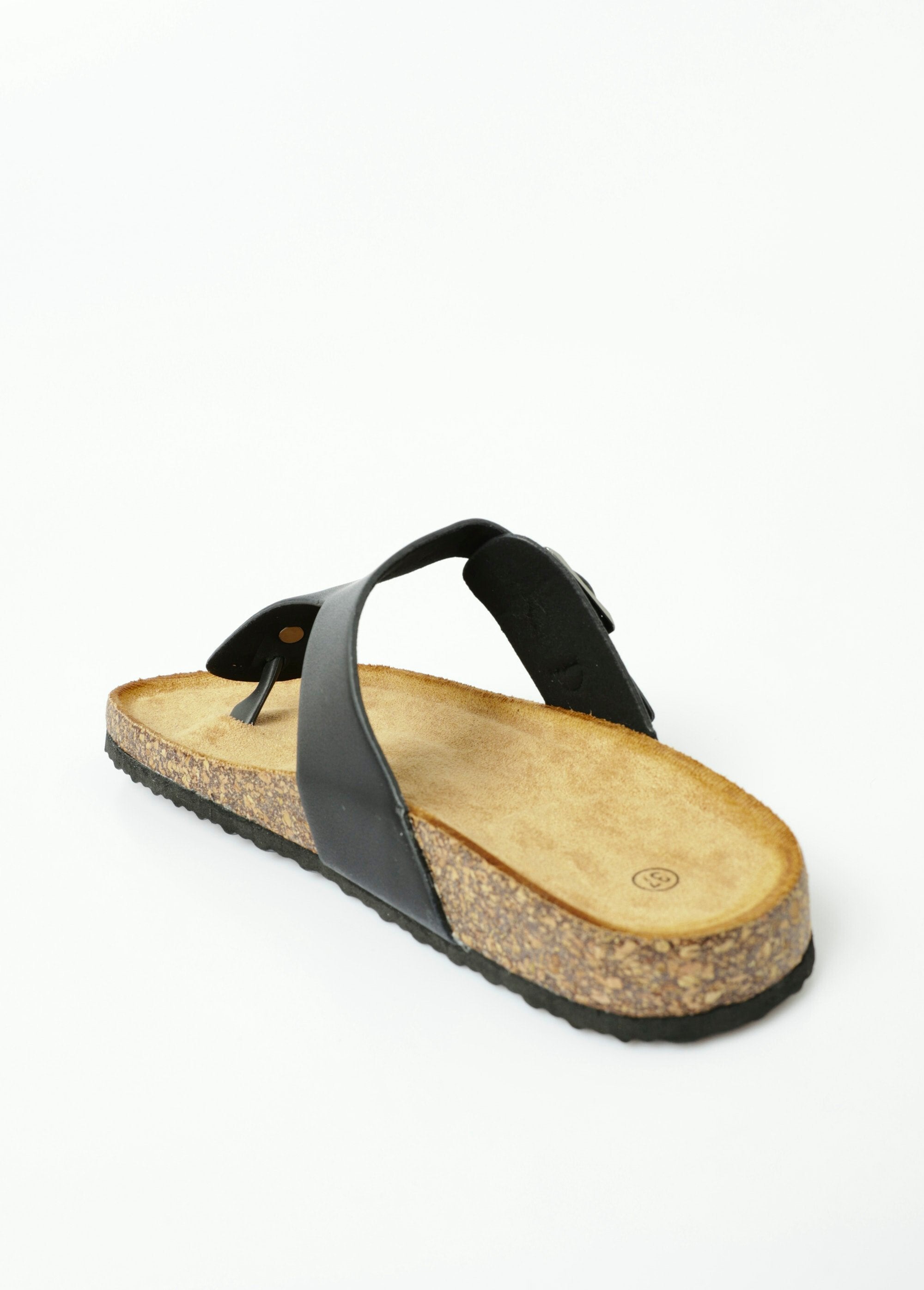Toe-bar_sandals_with_ergonomic_sole_Black_DO1_slim