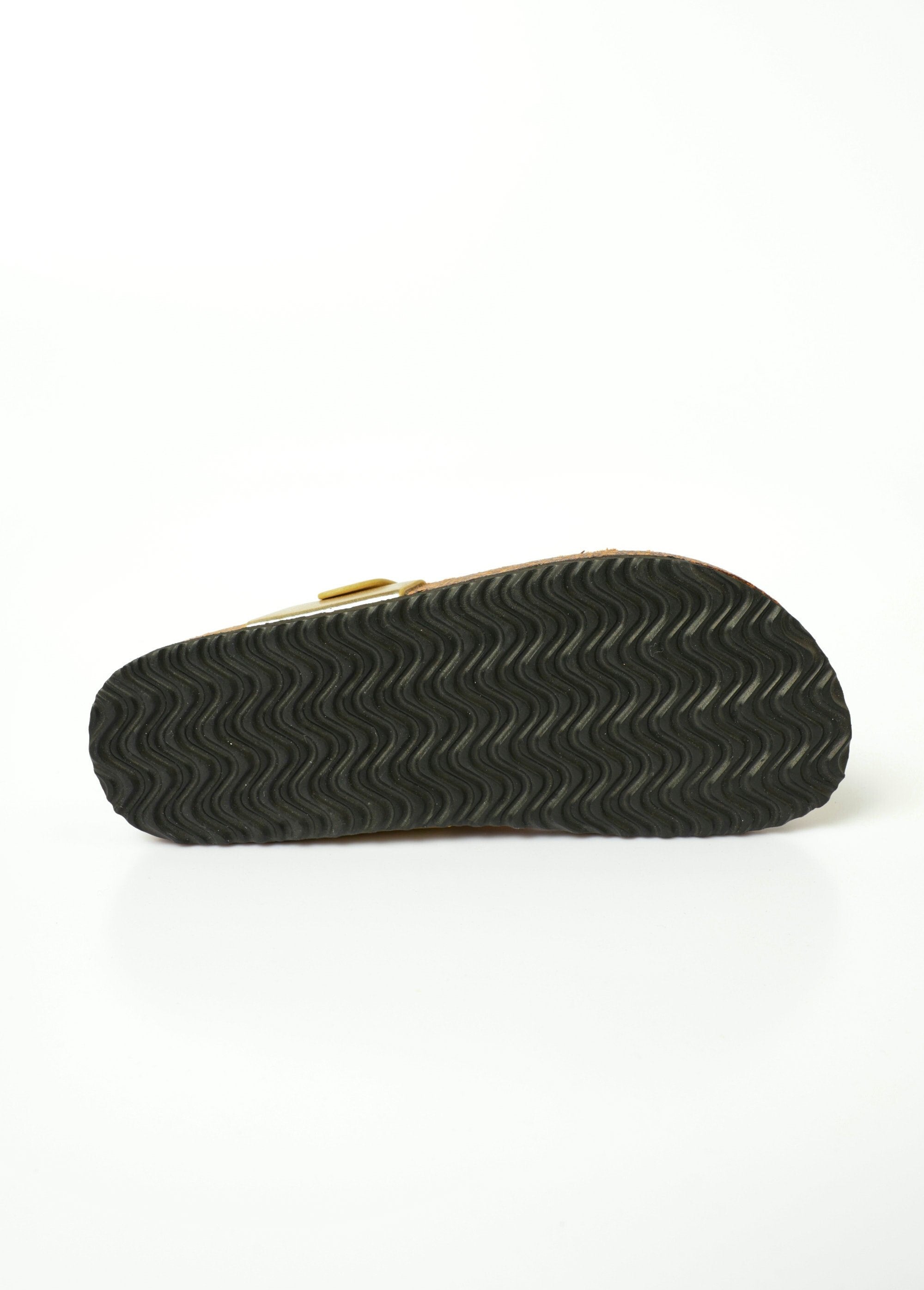 Toe-bar_sandals_with_ergonomic_sole_Golden_UN1_slim