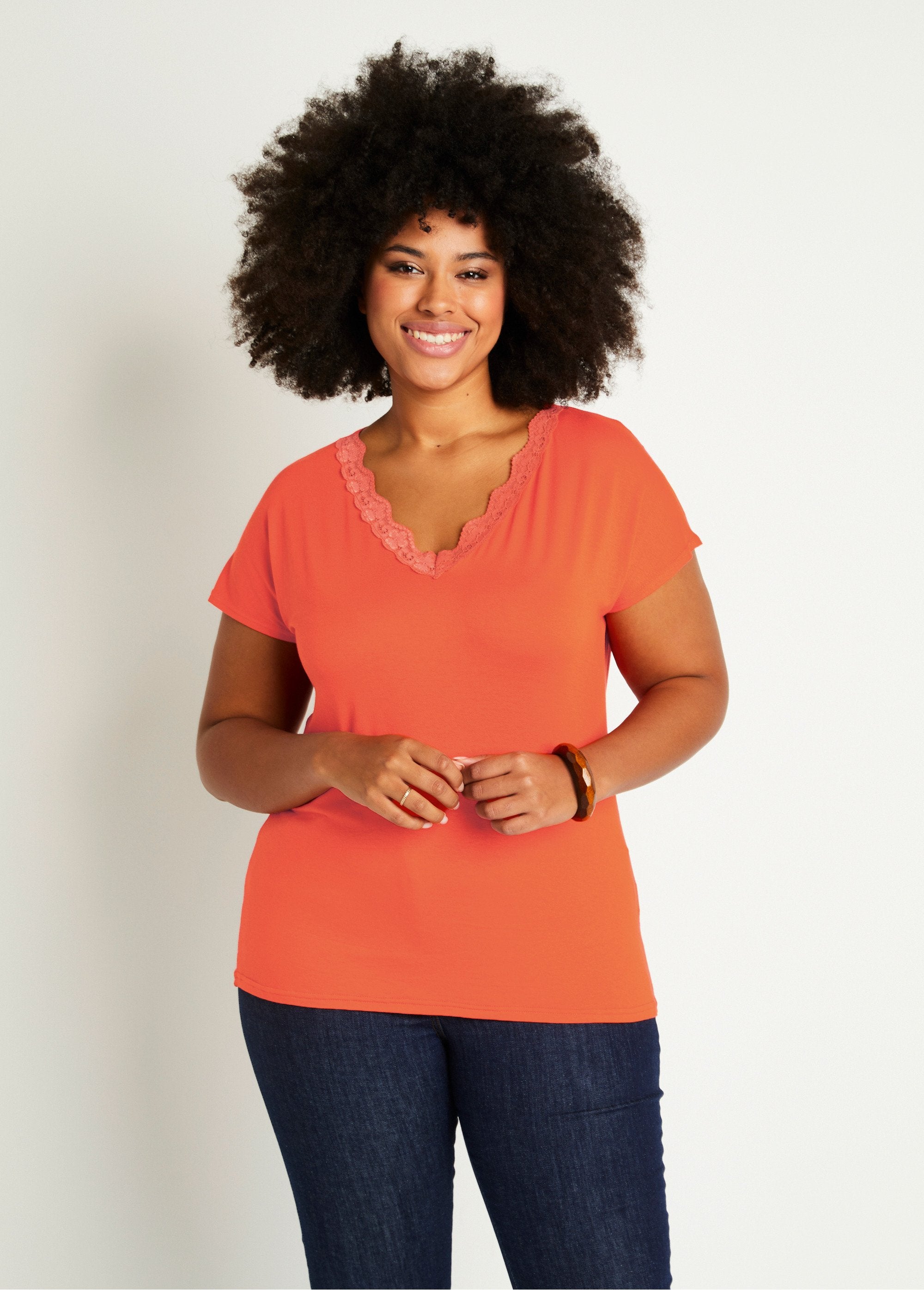 Short_stretch_lace_t-shirt_Orange_FA1_curvy