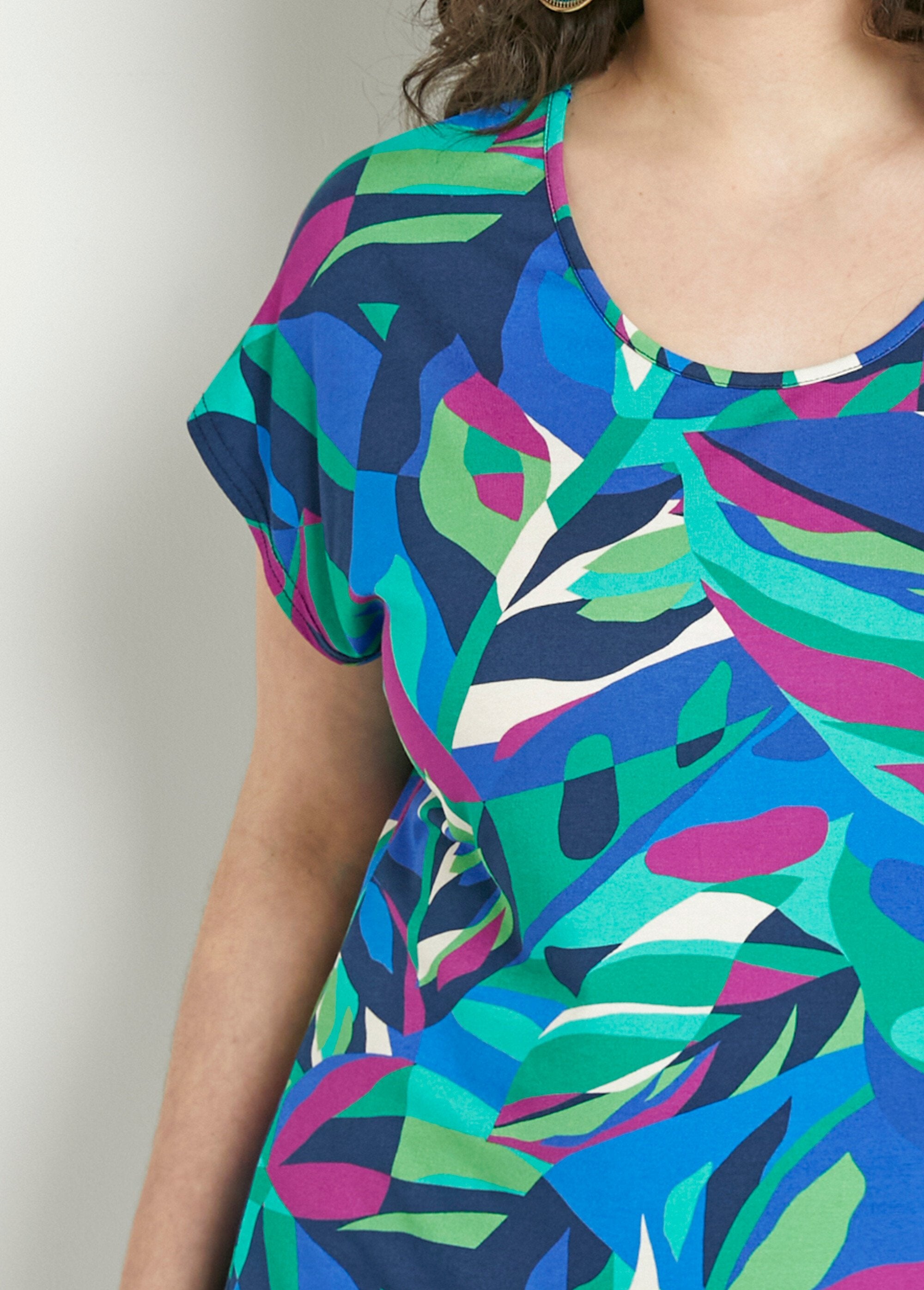 Long_round_neck_T-shirt_with_plain_or_printed_short_sleeves_Multicolor_DE1_curvy