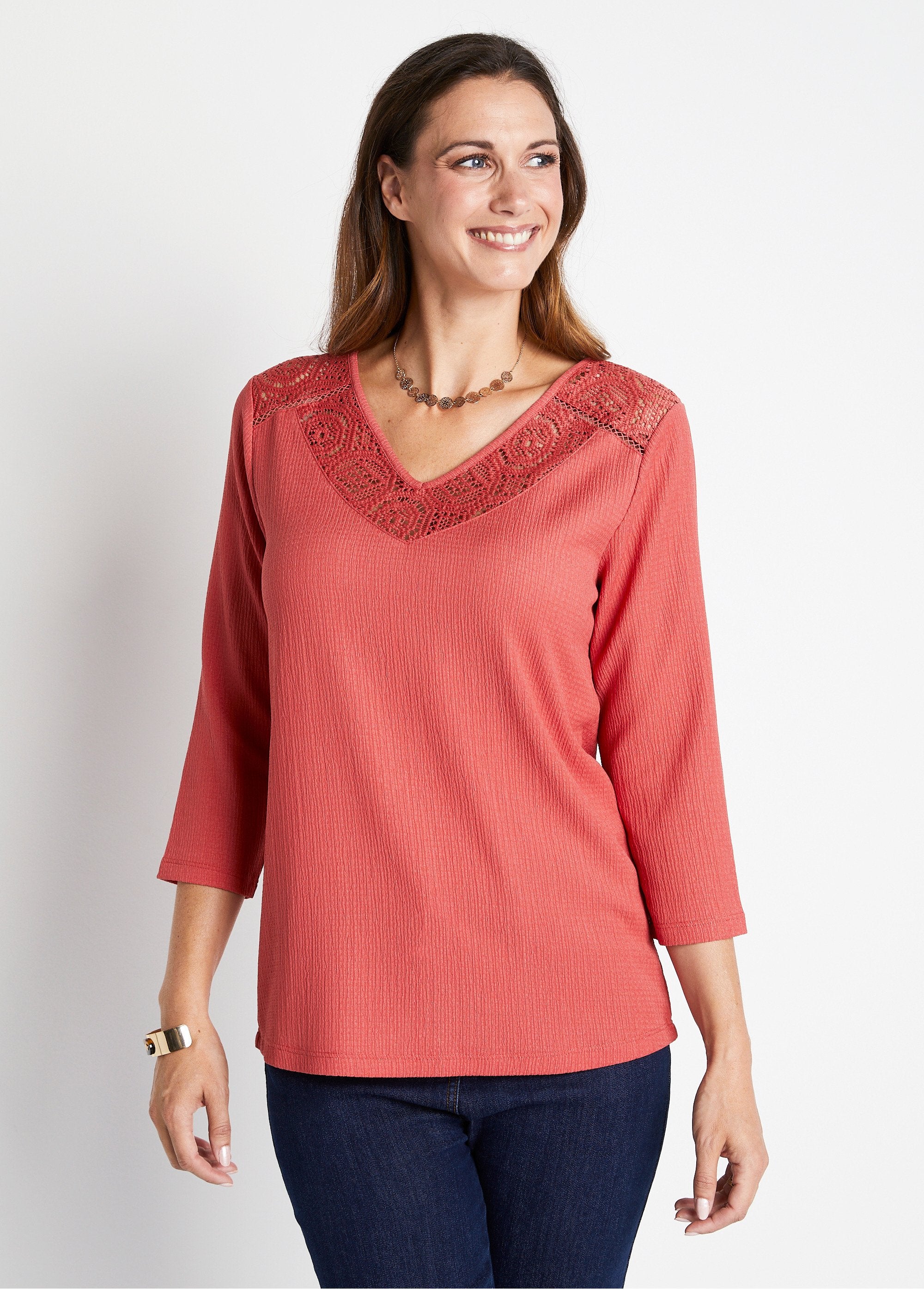 3/4_sleeve_lace_t-shirt_Tomette_FA1_slim