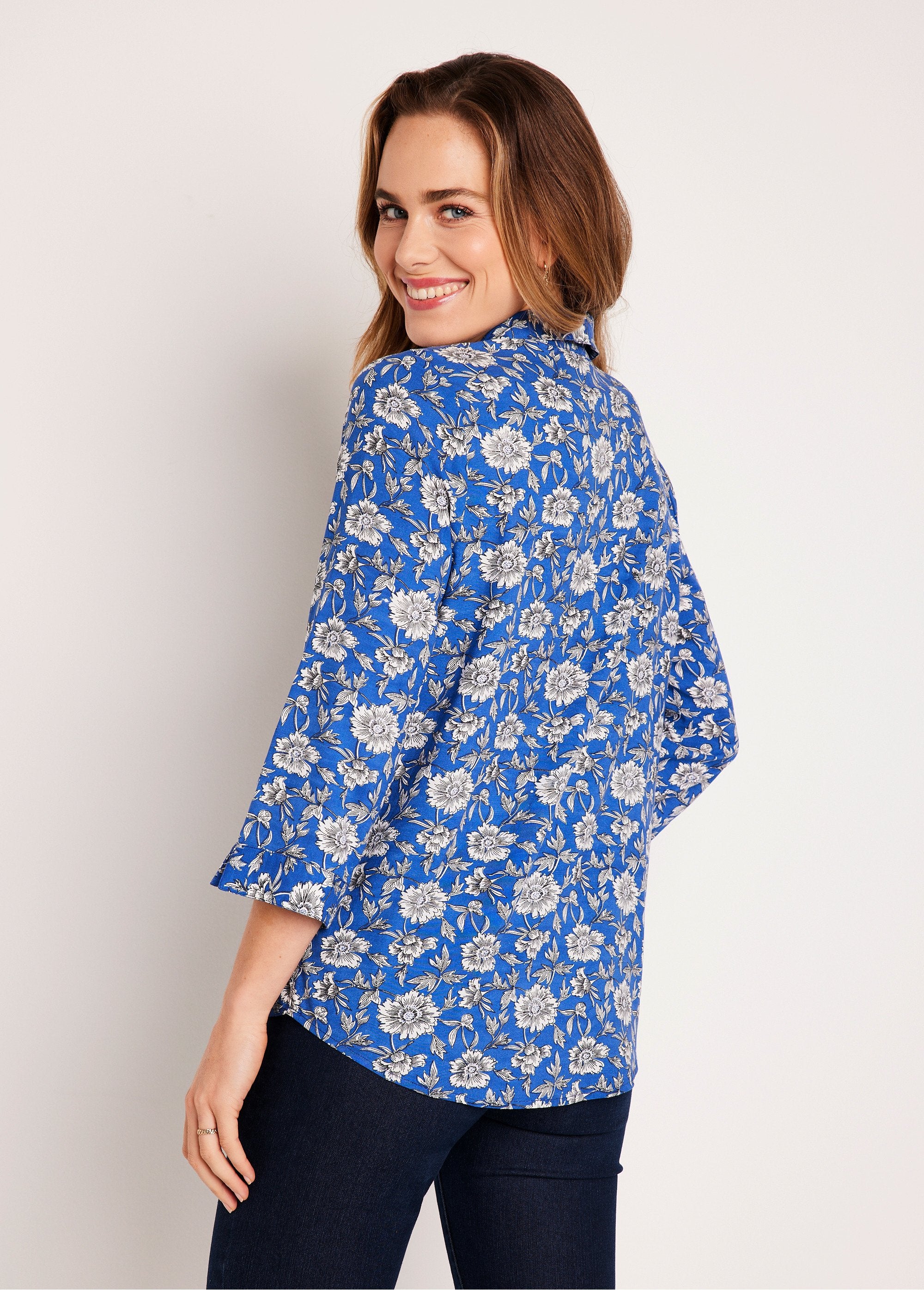 Long_flared_floral_tunic_Blue_and_white_DO1_slim