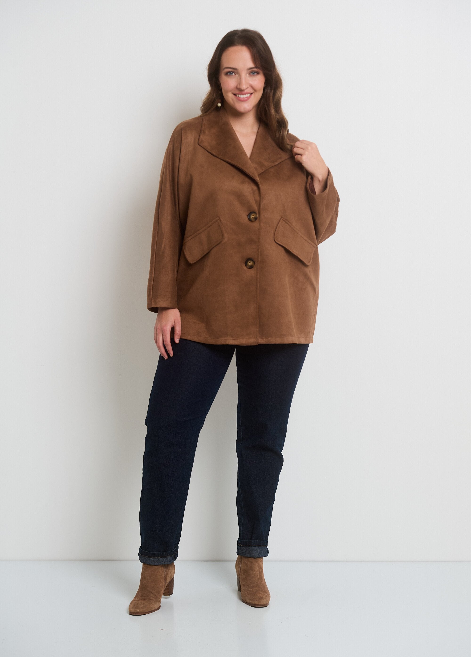 Suedette_long-collared_jacket_Beige_SF1_curvy