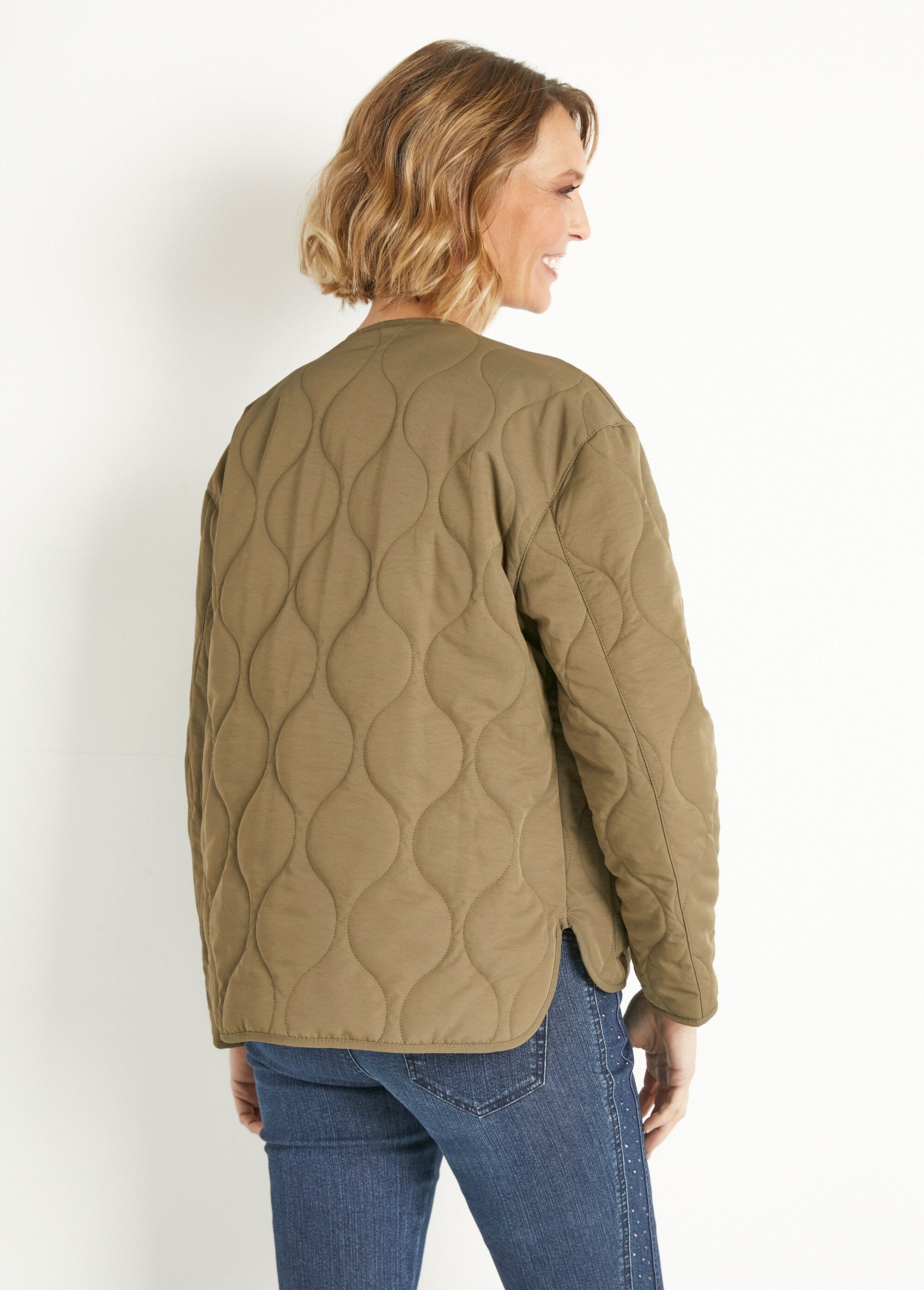 Plain_quilted_jacket_with_zipper_and_topstitching_Khaki_DO1_slim